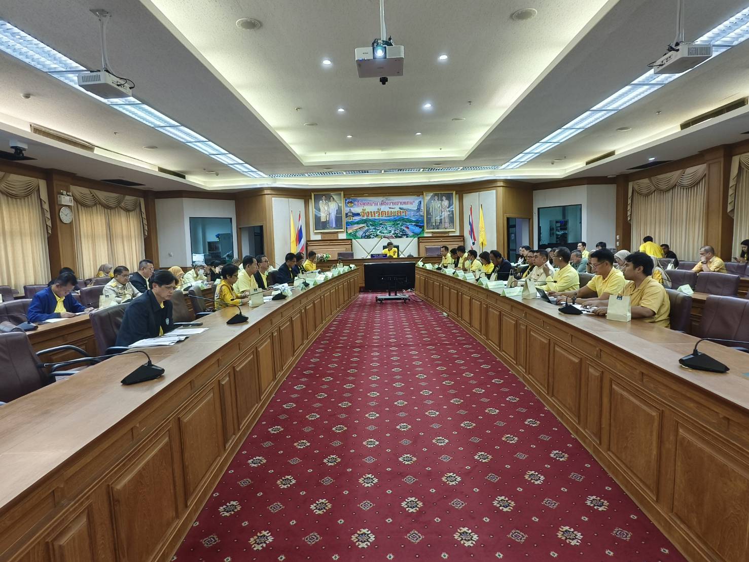 พช.ยะลา ร่วมประชุมคณะกรรมการบริหารงานจังหวัดแบบบูรณาการจังหวัดยะลา (ก.บ.จ.ยล.) ครั้งที่ 4/2567