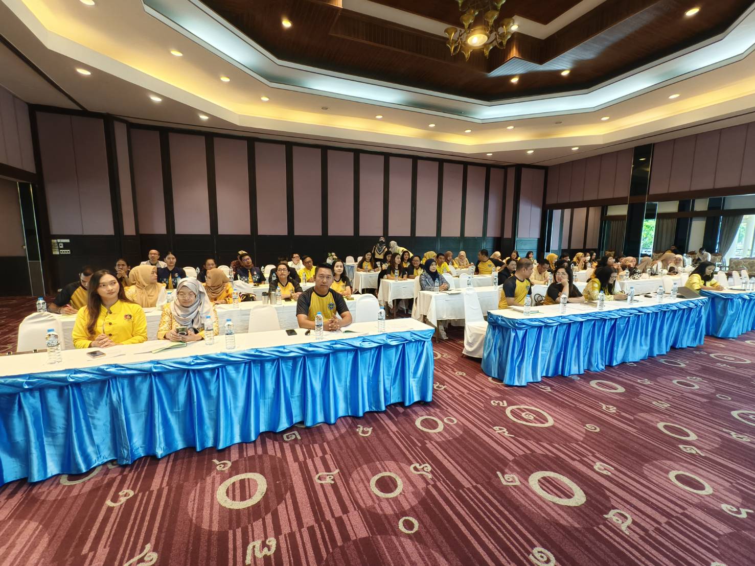 พช.ยะลา จัดประชุมเชิงปฏิบัติการสรุปผลการดำเนินงานและขับเคลื่อนกิจกรรมงานพัฒนาชุมชน จังหวัดยะลา ประจำปีงบประมาณ พ.ศ.2567