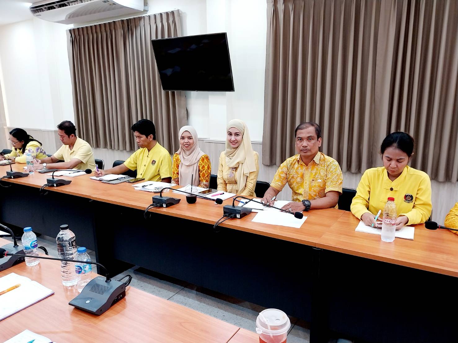 พช.ยะลา ประชุมประจำสัปดาห์เจ้าหน้าที่พัฒนาชุมชนจังหวัดยะลา