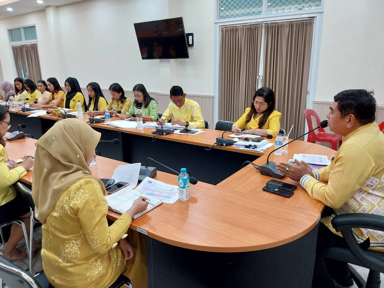 พช.ยะลา ประชุมประจำสัปดาห์เจ้าหน้าที่พัฒนาชุมชนจังหวัดยะลา