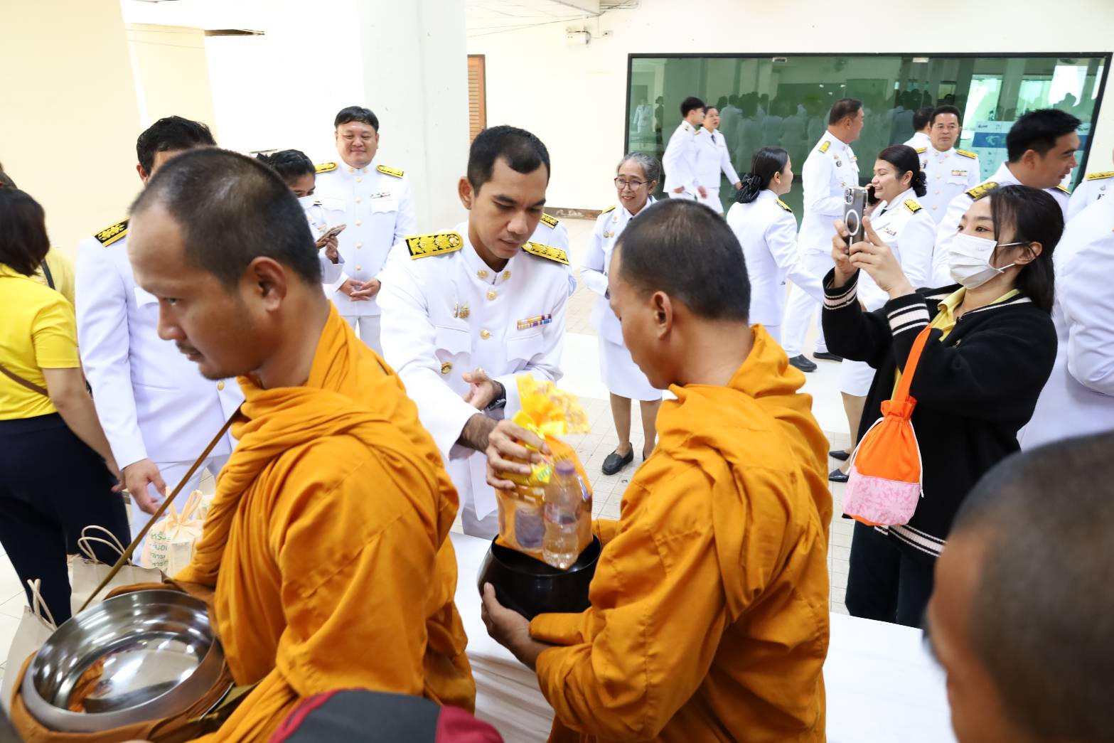 พช.ยะลา ร่วมพิธีวางพวงมาลา เนื่องในวันนวมินทรมหาราช