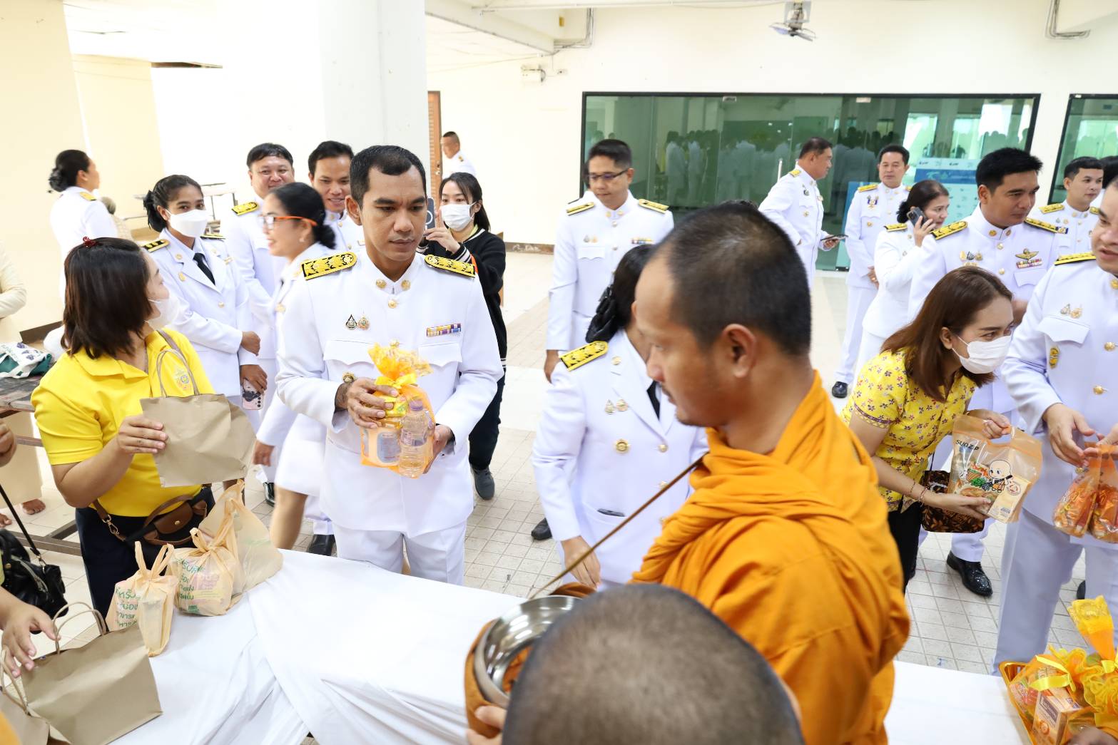 พช.ยะลา ร่วมพิธีวางพวงมาลา เนื่องในวันนวมินทรมหาราช