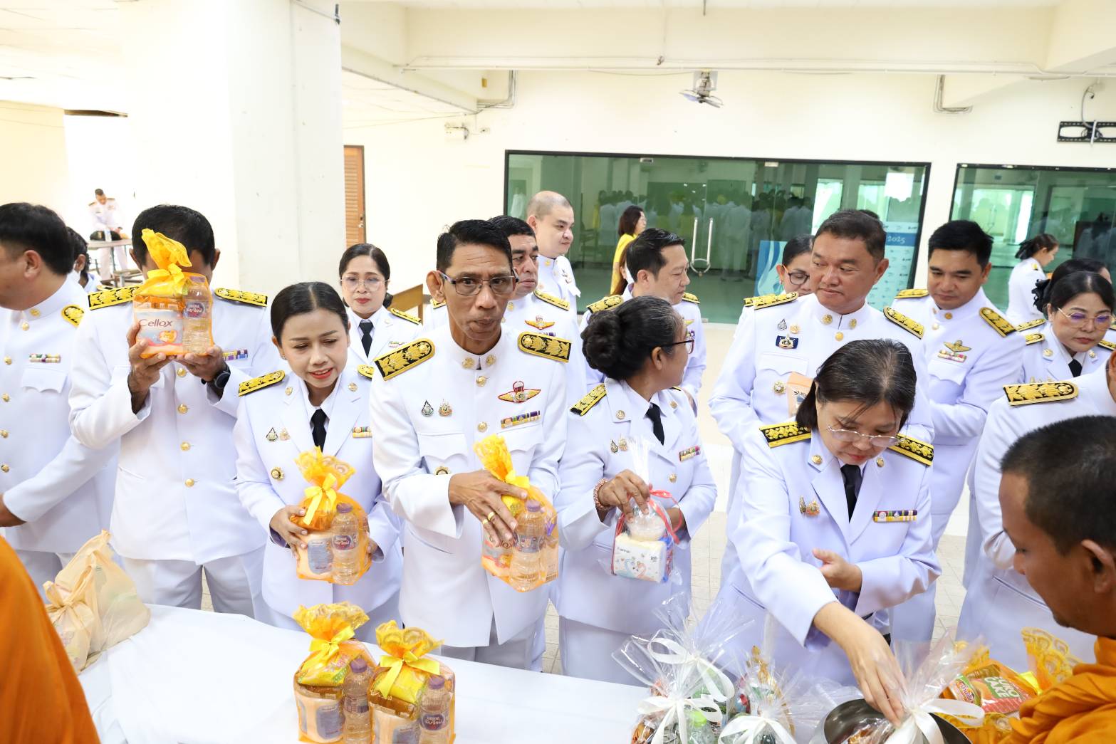พช.ยะลา ร่วมพิธีวางพวงมาลา เนื่องในวันนวมินทรมหาราช