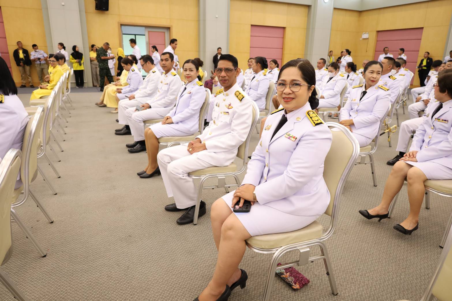 พช.ยะลา ร่วมพิธีวางพวงมาลา เนื่องในวันนวมินทรมหาราช