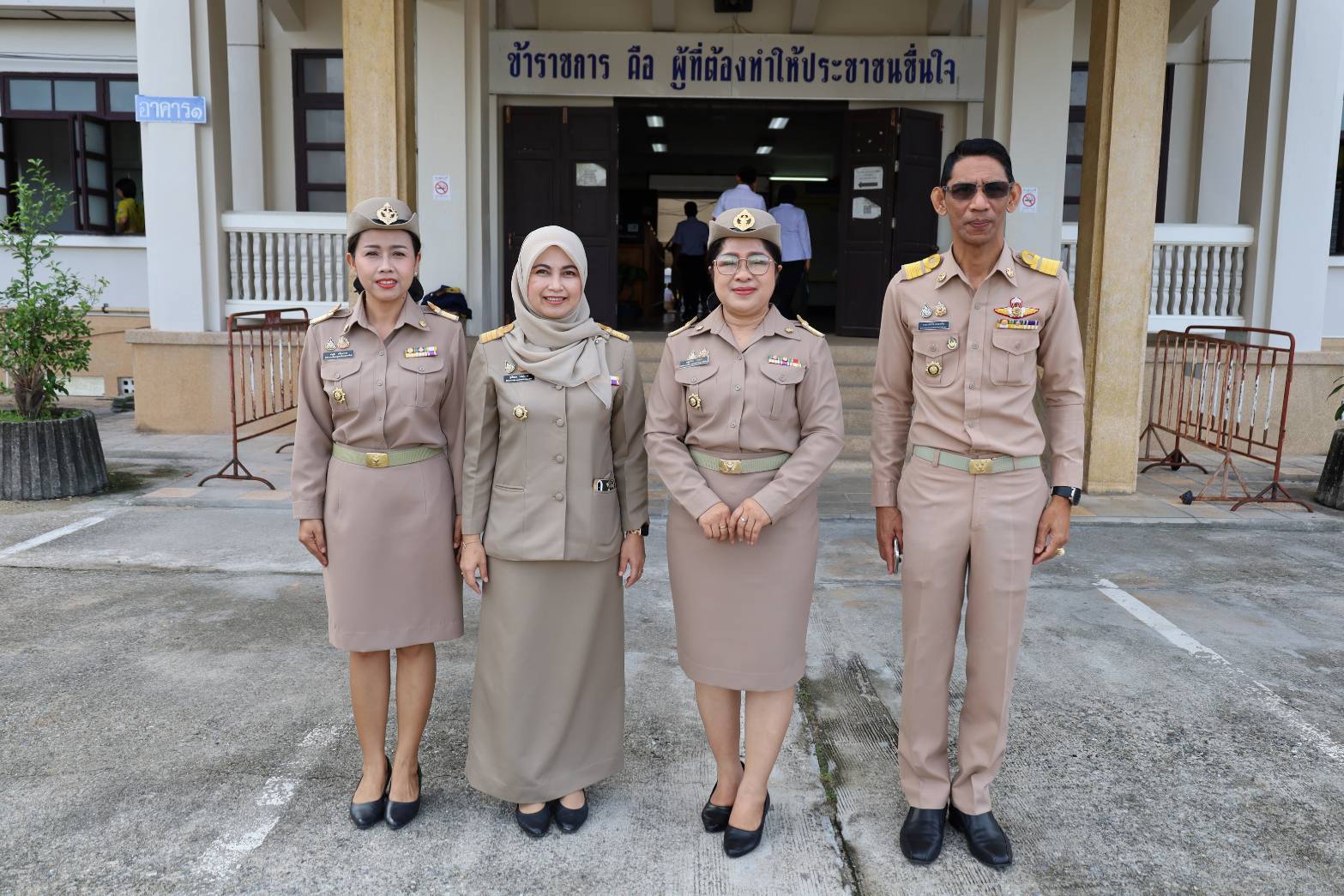 พช.ยะลา ร่วมกิจกรรมเข้าแถวเคารพธงชาติ และร่วมร้องเพลงชาติ
