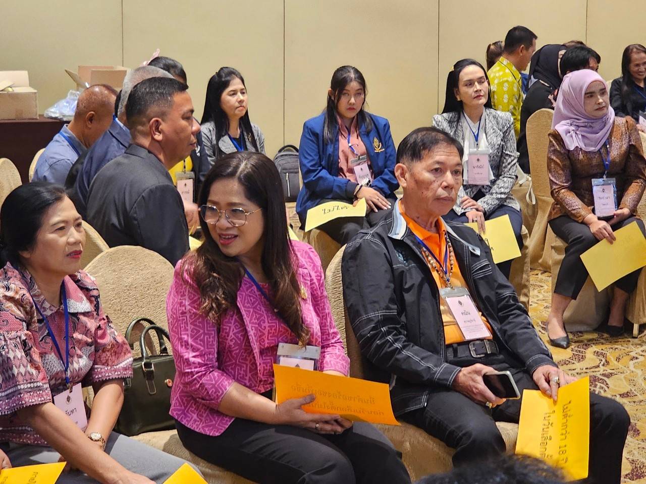 พช.ยะลา ร่วมสัมมนาเพิ่มประสิทธิภาพวิทยากรหลักสูตรพลเมืองคุณภาพ รุ่นที่ 2