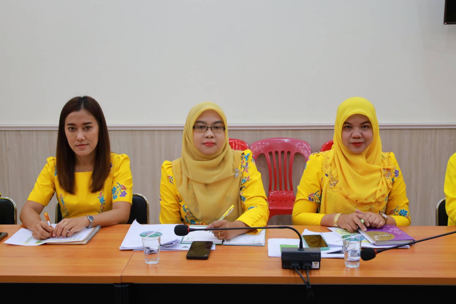 พช.ยะลา ประชุมประจำสัปดาห์เจ้าหน้าที่พัฒนาชุมชนจังหวัดยะลา