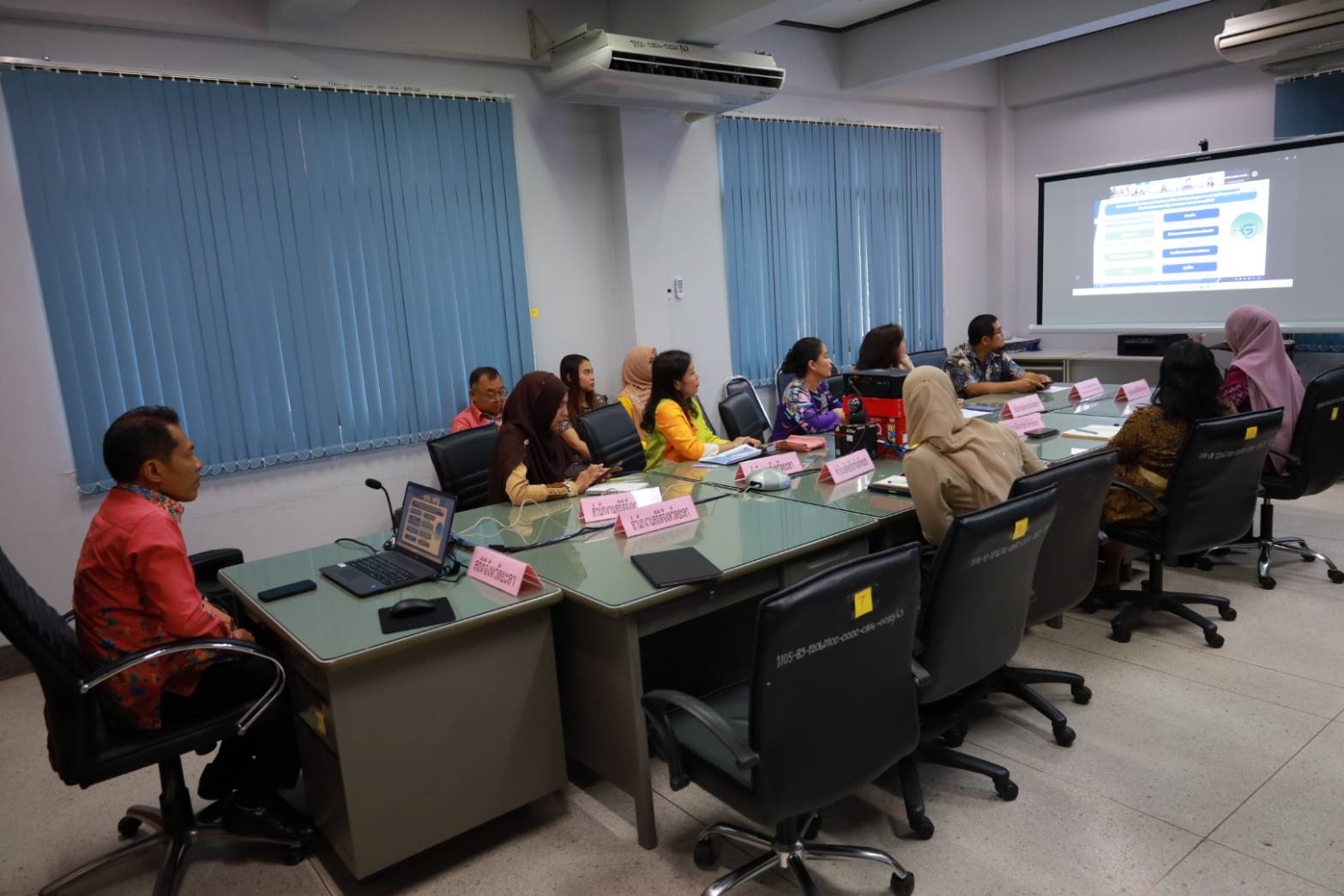 พช.ยะลา ร่วมประชุมหารือเพื่อวิเคราะหฺและจัดทำสารสนเทศเพื่อตอบโจทย์การพัฒนาประเทศและกลุ่มจังหวัด โครงการส่งเสริมการใช้งานระบบ Government Data Catalog ครั้งที่ 1