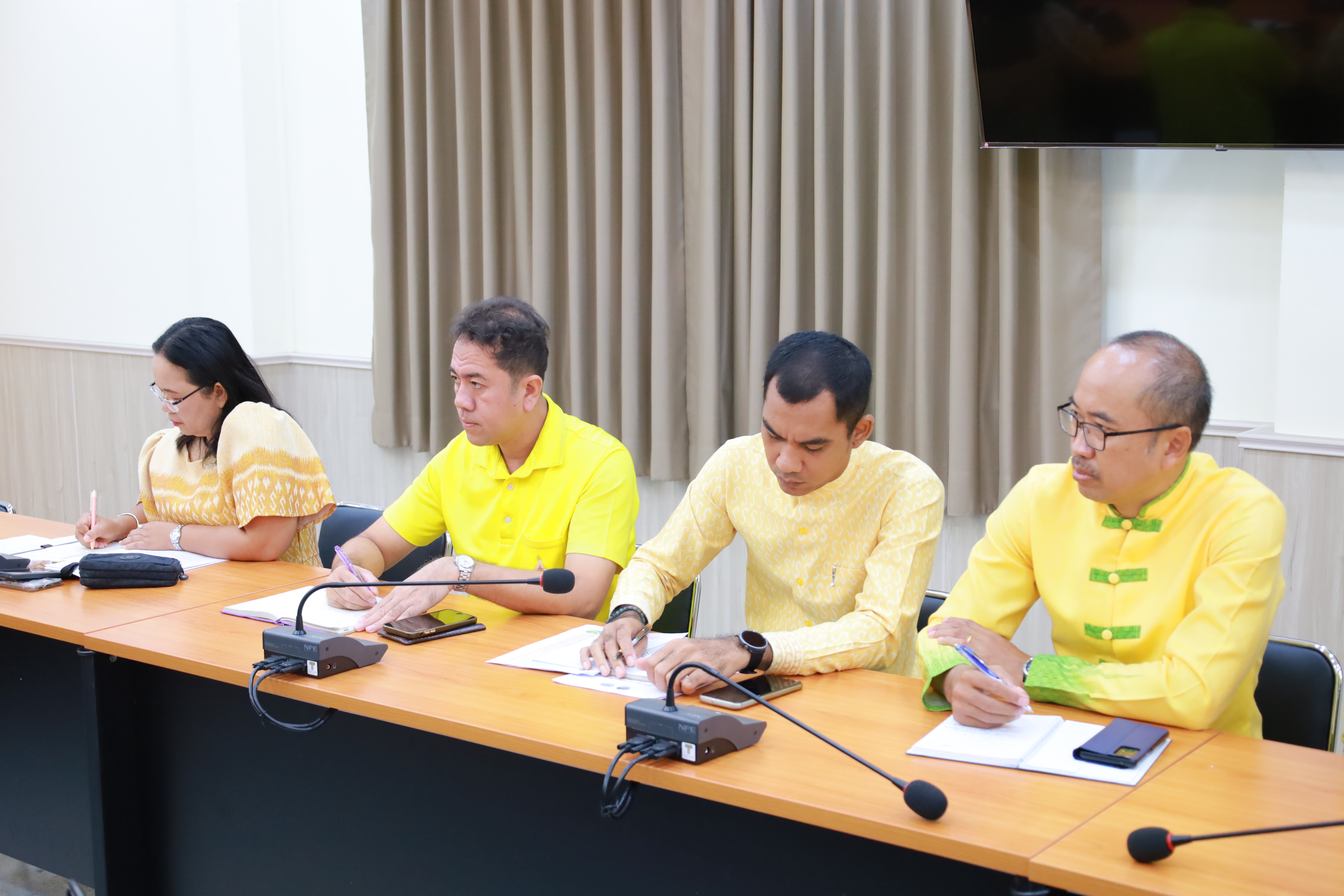 พช.ยะลา ประชุมประจำสัปดาห์เจ้าหน้าที่พัฒนาชุมชนจังหวัดยะลา