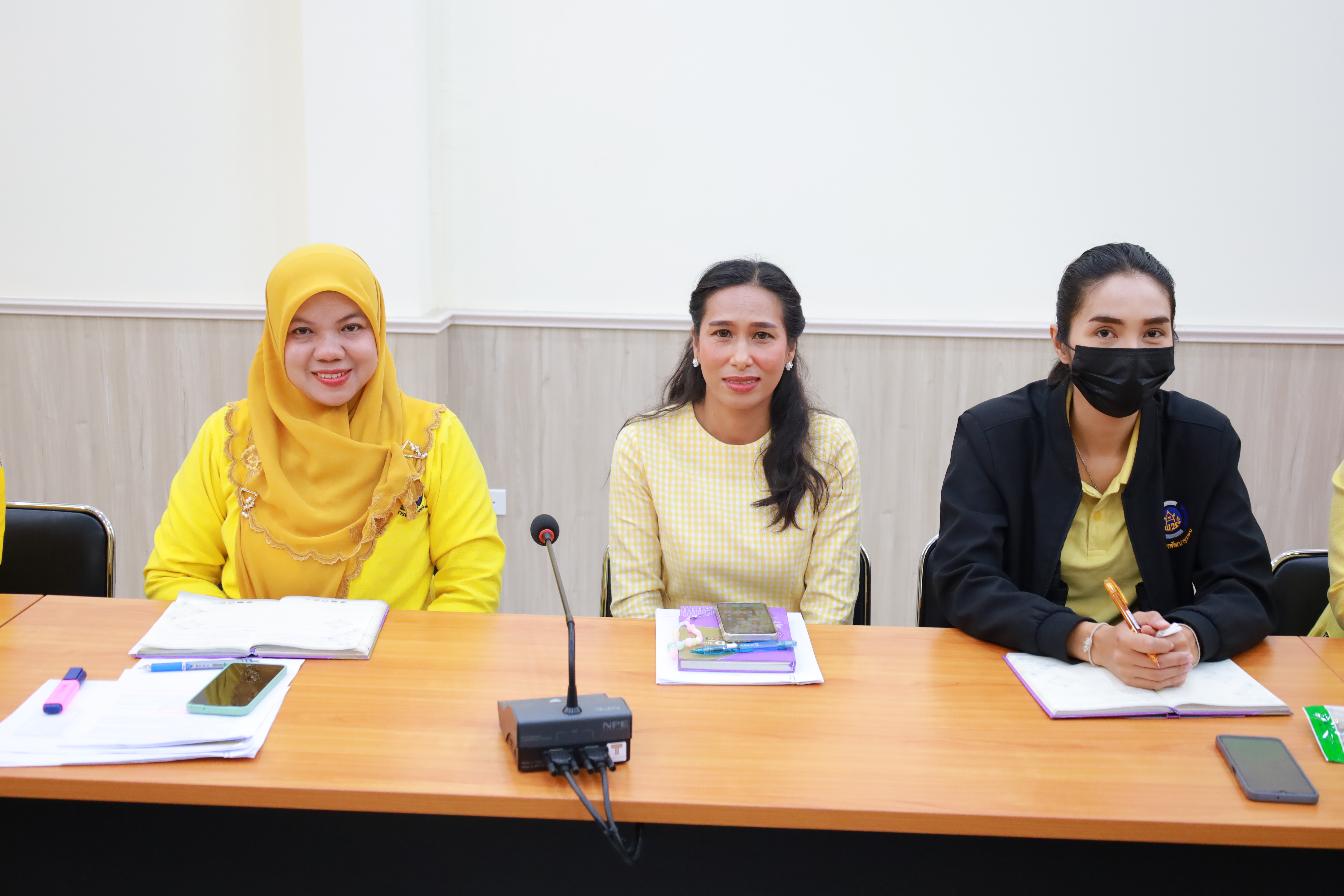 พช.ยะลา ประชุมประจำสัปดาห์เจ้าหน้าที่พัฒนาชุมชนจังหวัดยะลา