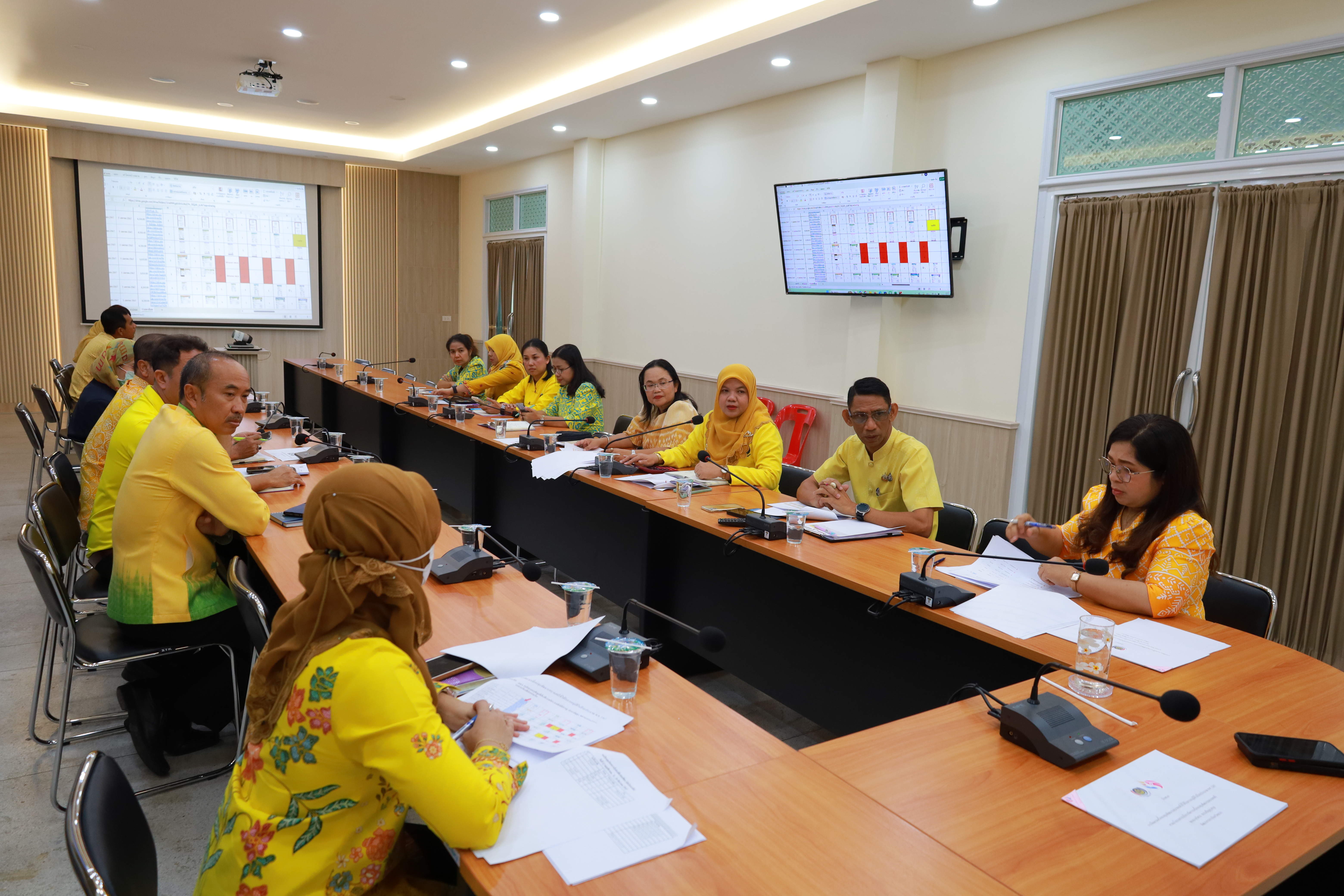 พช.ยะลา ประชุมซักซ้อมทีมนิเทศ ติดตาม เจ้าหน้าที่พัฒนาชุมชนจังหวัดยะลา