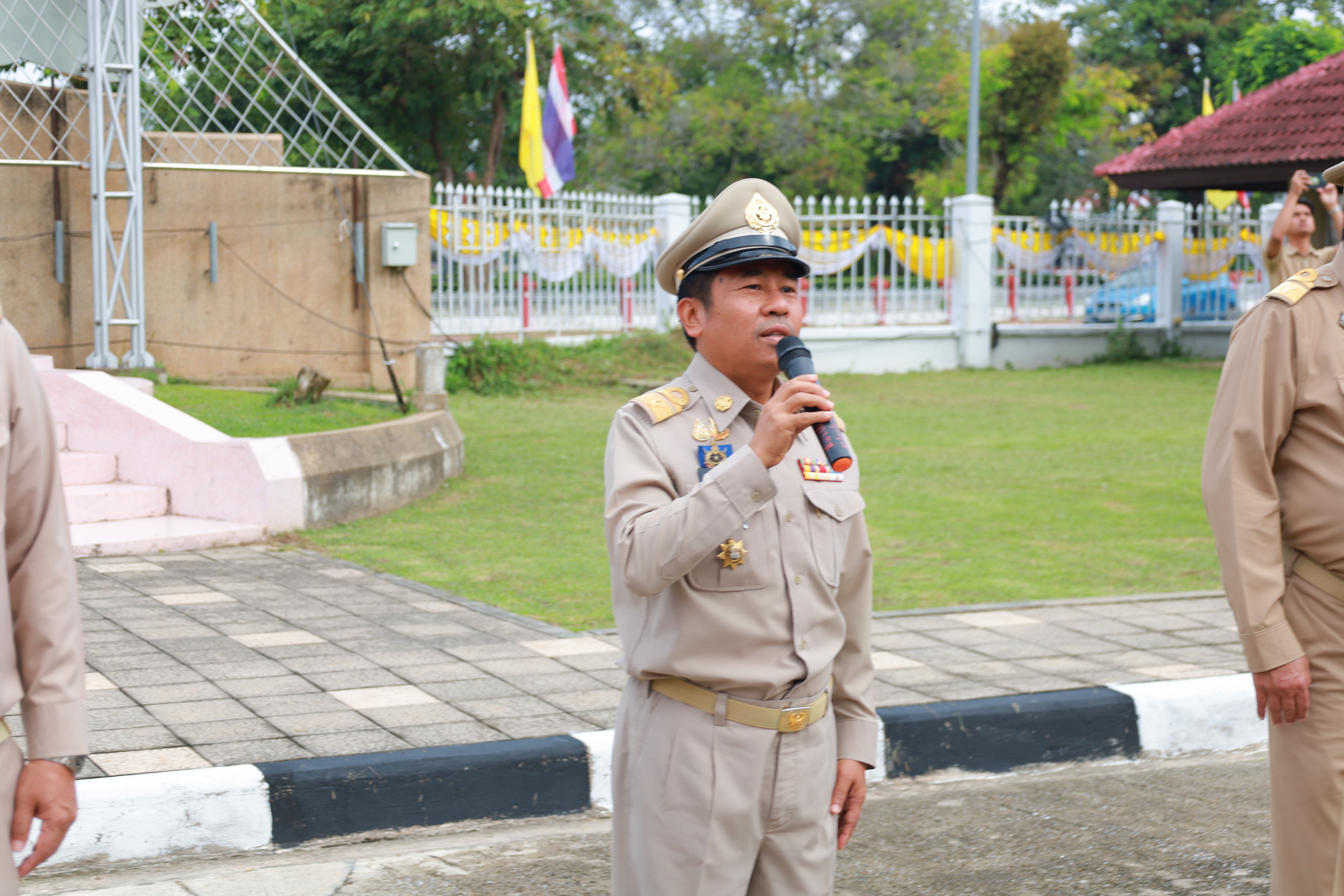 พช.ยะลา ร่วมกิจกรรมเข้าแถวเคารพธงชาติ และร่วมร้องเพลงชาติ