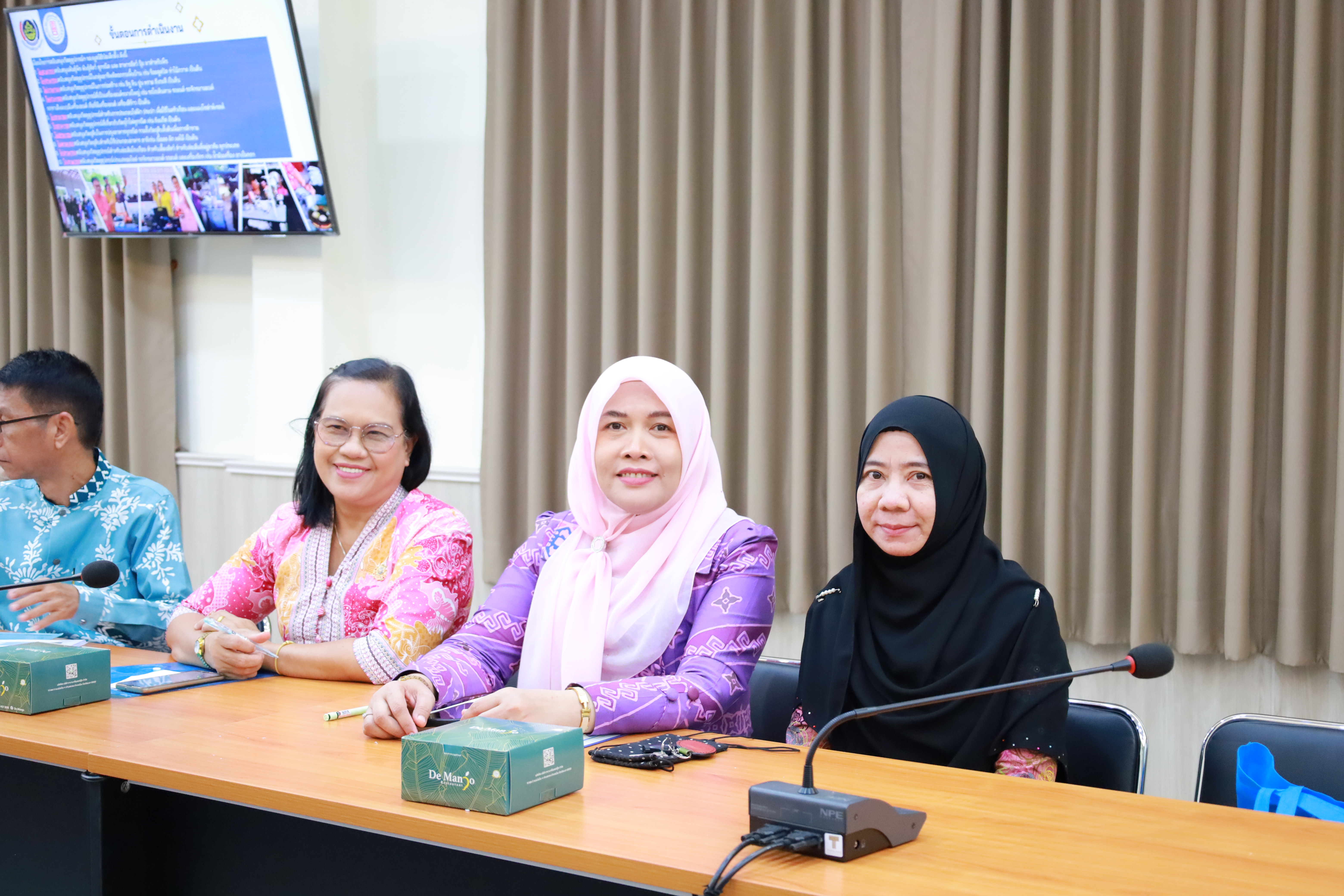 พช.ยะลา ร่วมประชุม (Video Conference) การแก้ไขปัญหาความยากจนเชิงบูรณาการ ระหว่าง กรมการพัฒนาชุมชน กระทรวงมหาดไทย กับ มูลนิธิปอเต็กตึ๊ง ระยะ 4 ภาคใต้ 14 จังหวัด