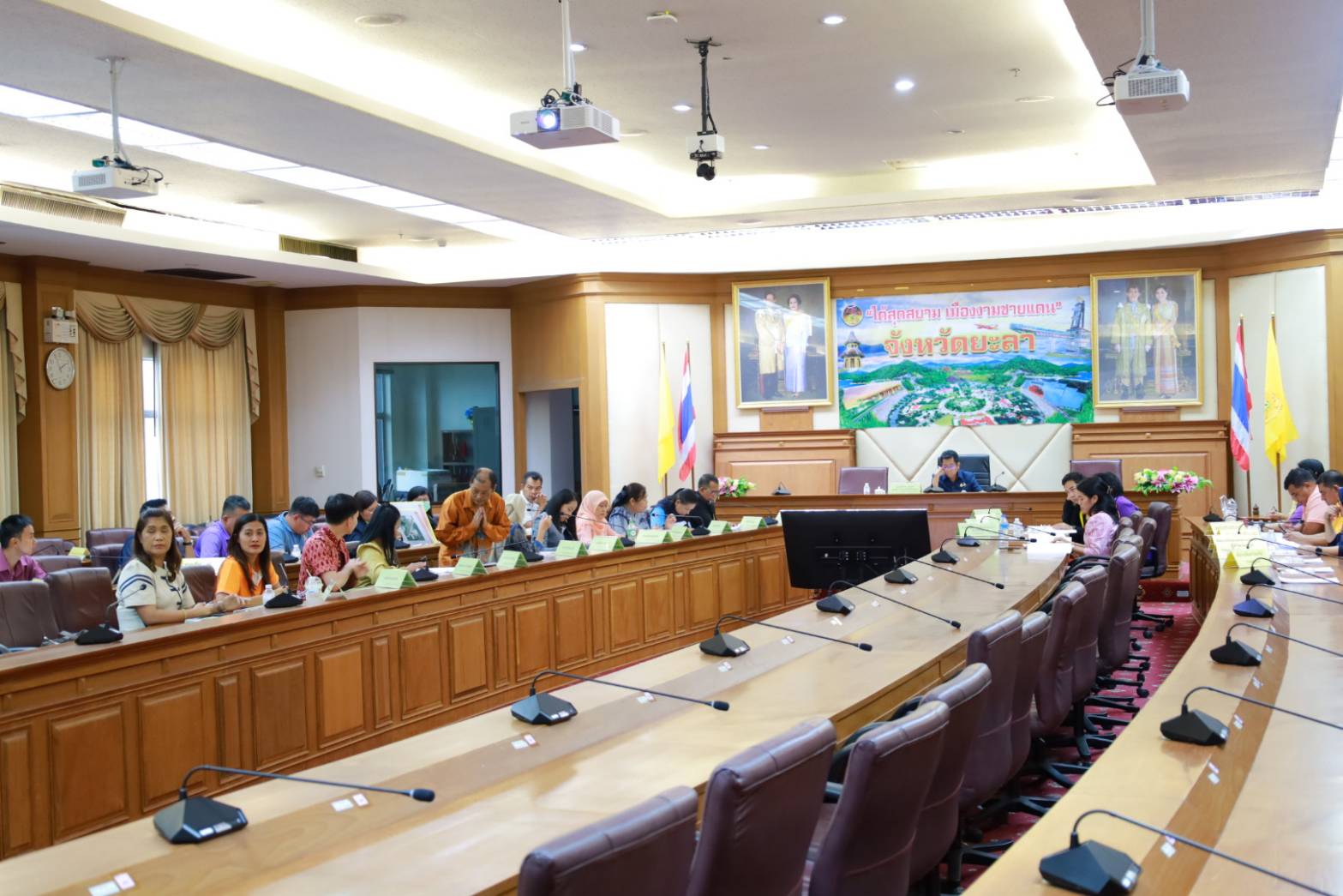 พช.ยะลา ร่วมประชุมติดตามเร่งรัดการใช้จ่ายงบประมาณของจังหวัดยะลา ครั้งที่ 2/2568
