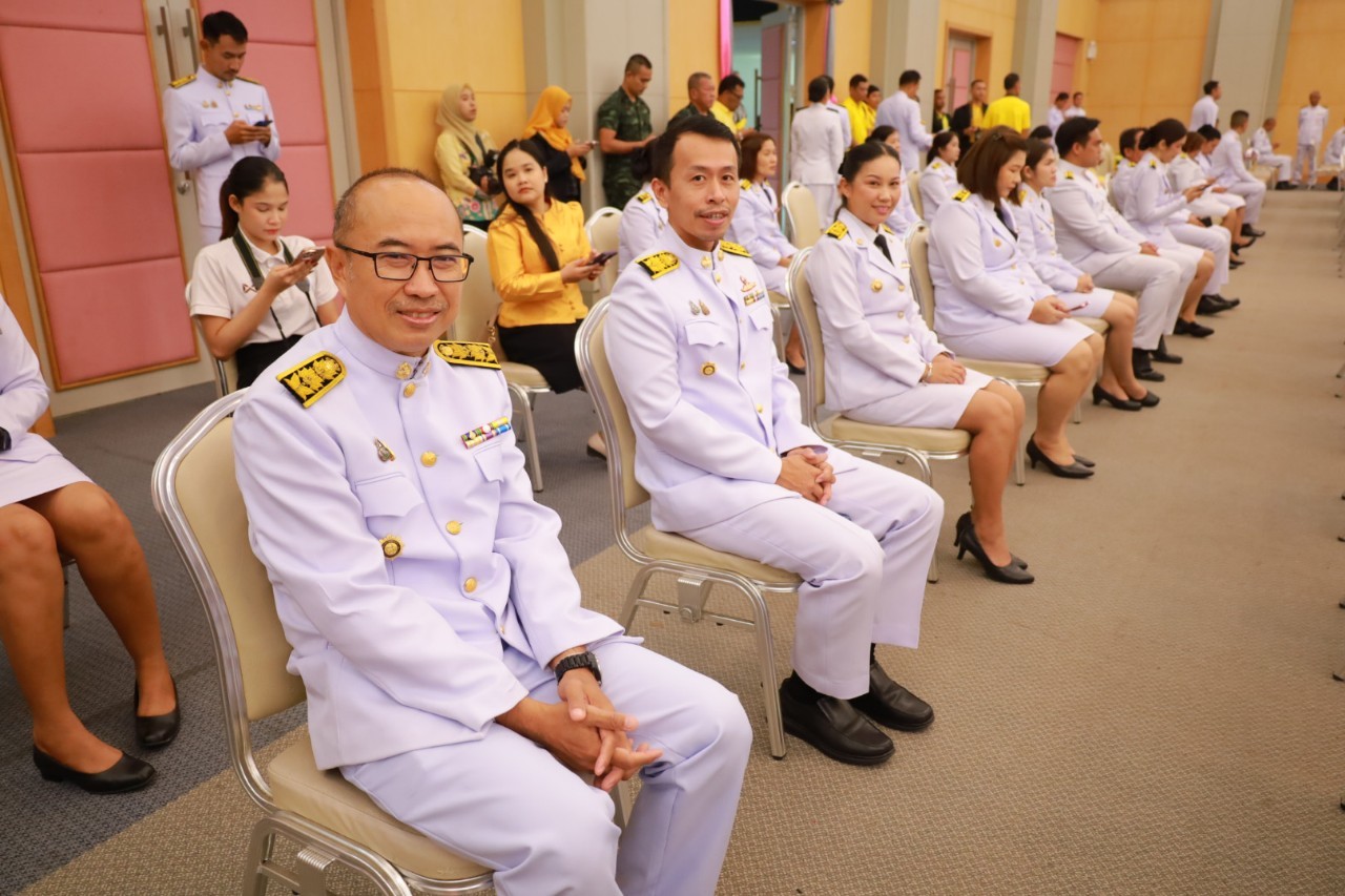 พช.ยะลา ร่วมกิจกรรมเนื่องในวันคล้ายวันพระบรมราชสมภพ พระบาทสมเด็จพระบรมชนกาธิเบศร มหาภูมิพลอดุลยเดชมหาราช บรมนาถบพิตร วันชาติ และวันพ่อแห่งชาติ