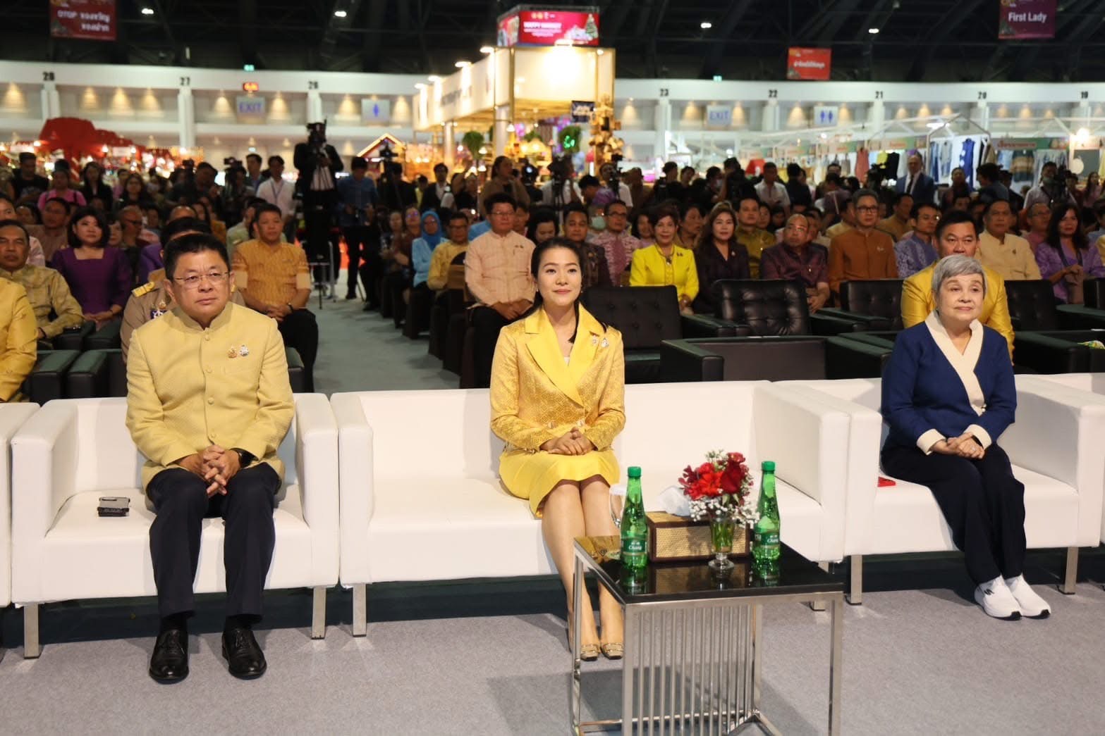 ผู้บริหารจังหวัดยะลา ให้เกียรติร่วมพิธีเปิดงาน OTOP City 2024