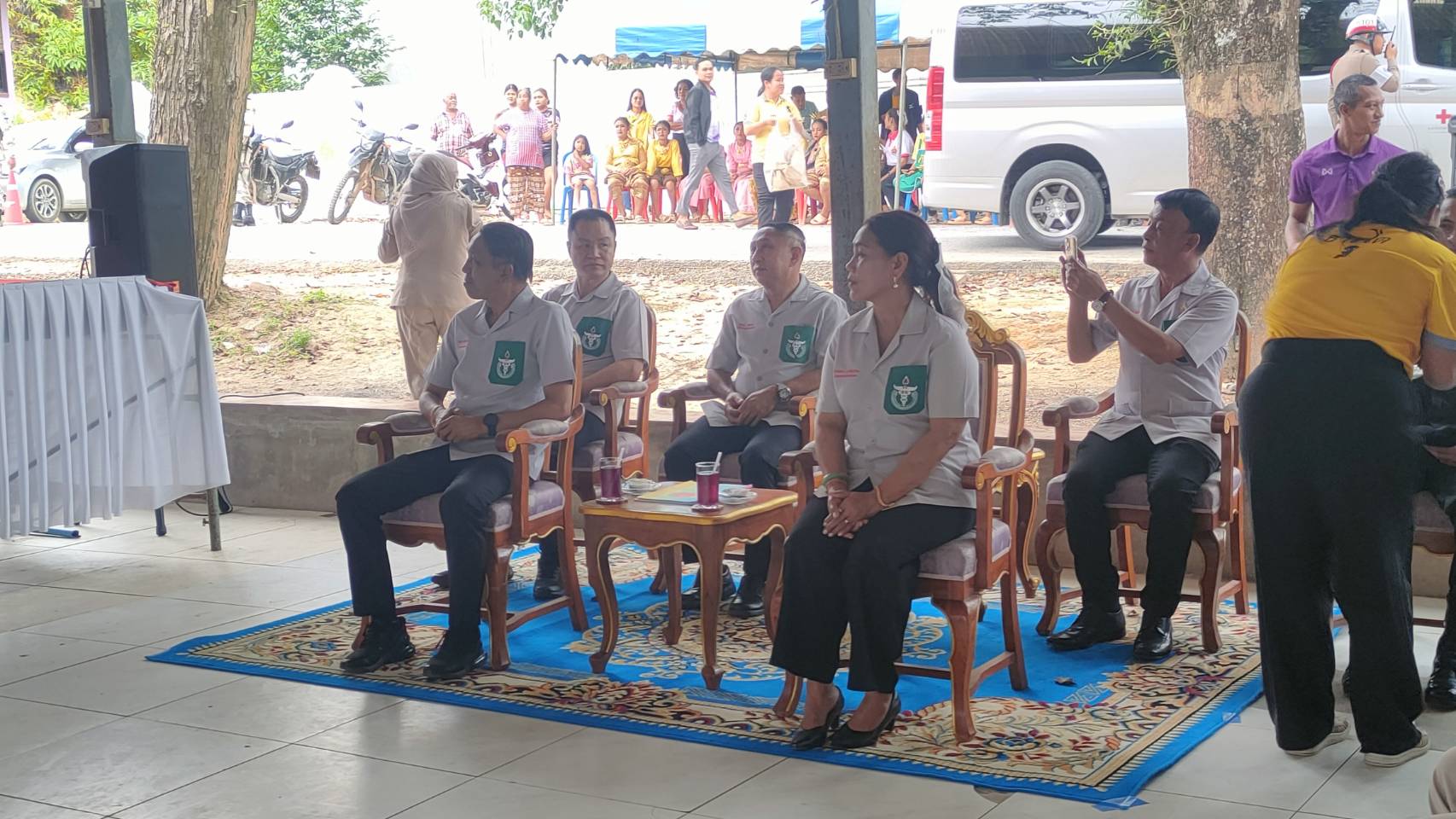 พช.ยะลา ร่วมกิจกรรมจังหวัดเคลื่อนที่ “หน่วยบำบัดทุกข์ บำรุงสุข สร้างรอยยิ้มให้ประชาชน”