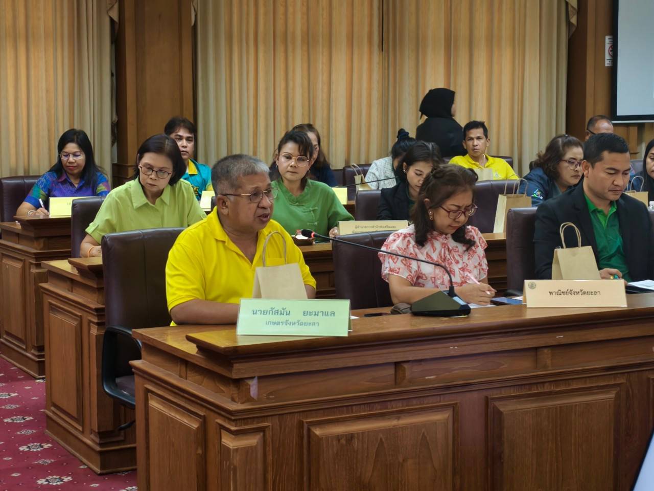 พช.ยะลา ร่วมการประชุม คณะกรรมการ คณะทำงานและชุดปฏิบัติการเฉพาะกิจขับเคลื่อนวาระ “ยะลาเมืองทุเรียน“ ด้วย BCG Model ครั้งที่ 1/2568