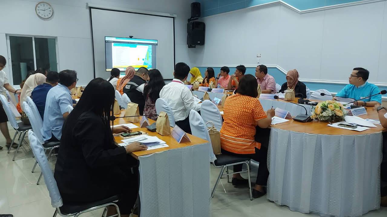 พช.ยะลา ร่วมประชุมเร่งรัดการก่อหนี้ผูกพันรายจ่ายลงทุน สำหรับปีงบประมาณ พ.ศ.2568