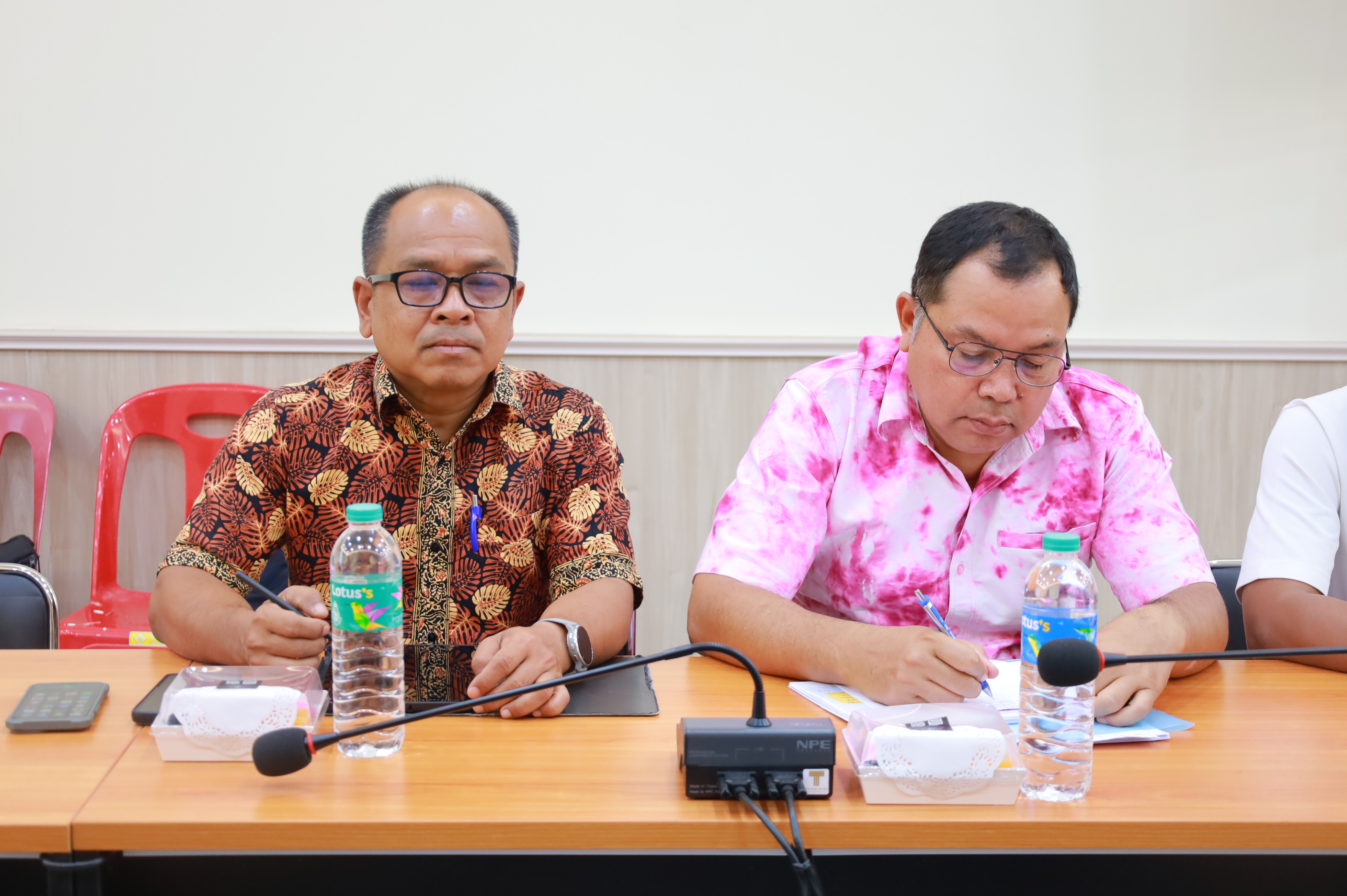 พช.ยะลา ให้การต้อนรับการลงพื้นที่ติดตามและสนับสนุนการตรวจราชการของนายวัชระ ธรรมปัญญาสกุล ผู้ตรวจราชการกรมการพัฒนาชุมชน ปฏิบัติหน้าที่ผู้อำนวยการศูนย์ศึกษาและพัฒนาชุมชนยะลา ในพื้นที่จังหวัดยะลา ประจำเดือนมกราคม 2568