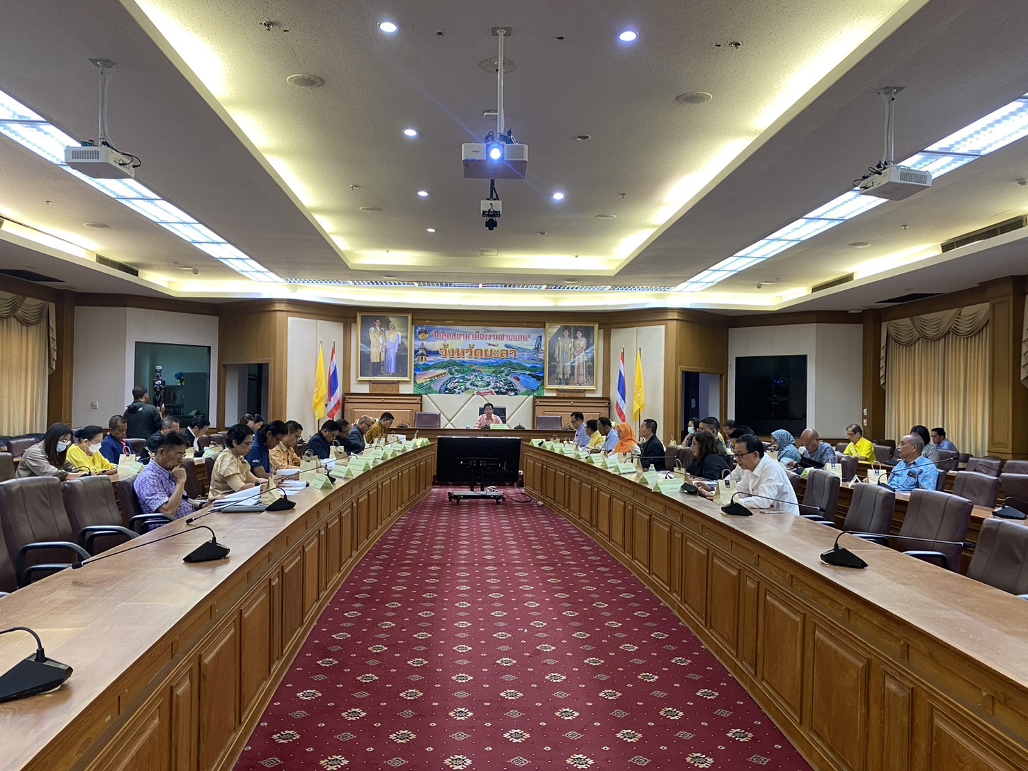 พช.ยะลา ร่วมประชุมคณะกรรมการบริหารงานจังหวัดแบบบูรณาการจังหวัดยะลา (ก.บ.จ.ยล.) ครั้งที่ 1/2568