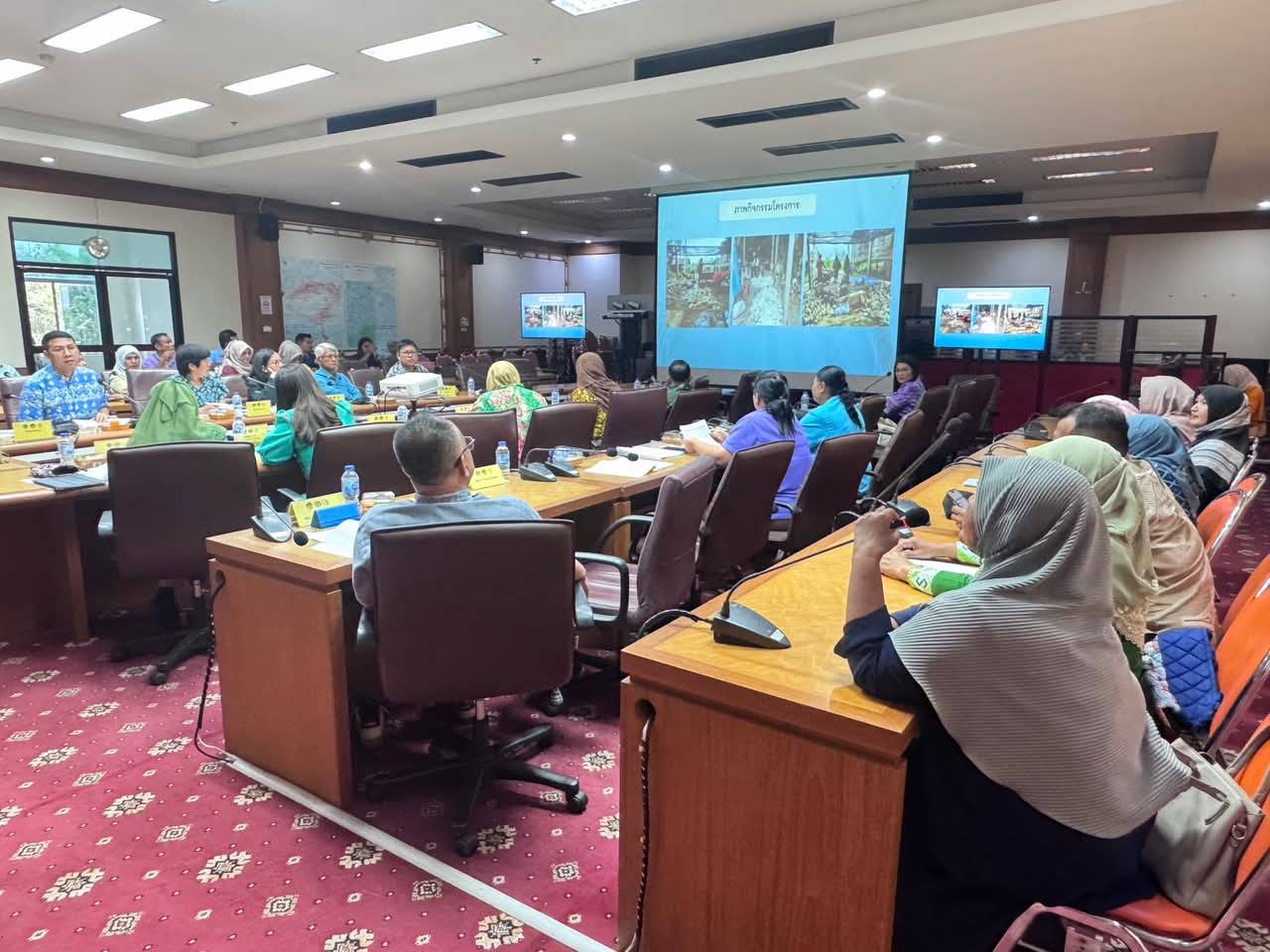 พช.ยะลา จัดประชุมคณะอนุกรรมการบริหารกองทุนพัฒนาบทบาทสตรีระดับจังหวัด จังหวัดยะลา ครั้งที่ 1/2568