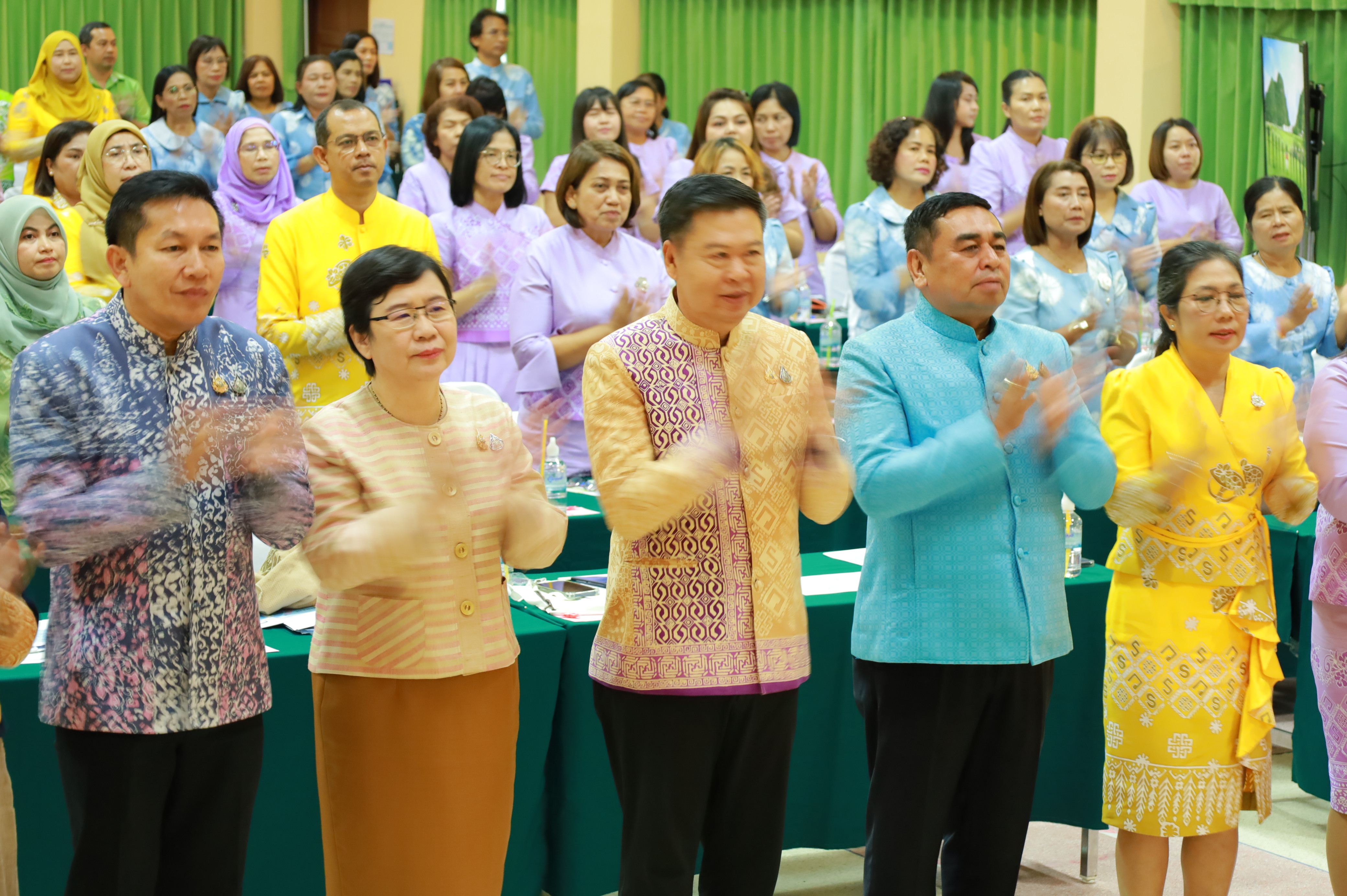 พช.ยะลา ร่วมกิจกรรมประชุมมอบนโยบายและแนวทางการดำเนินงานพัฒนาชุมชน ประจำปีงบประมาณ พ.ศ. 2568 