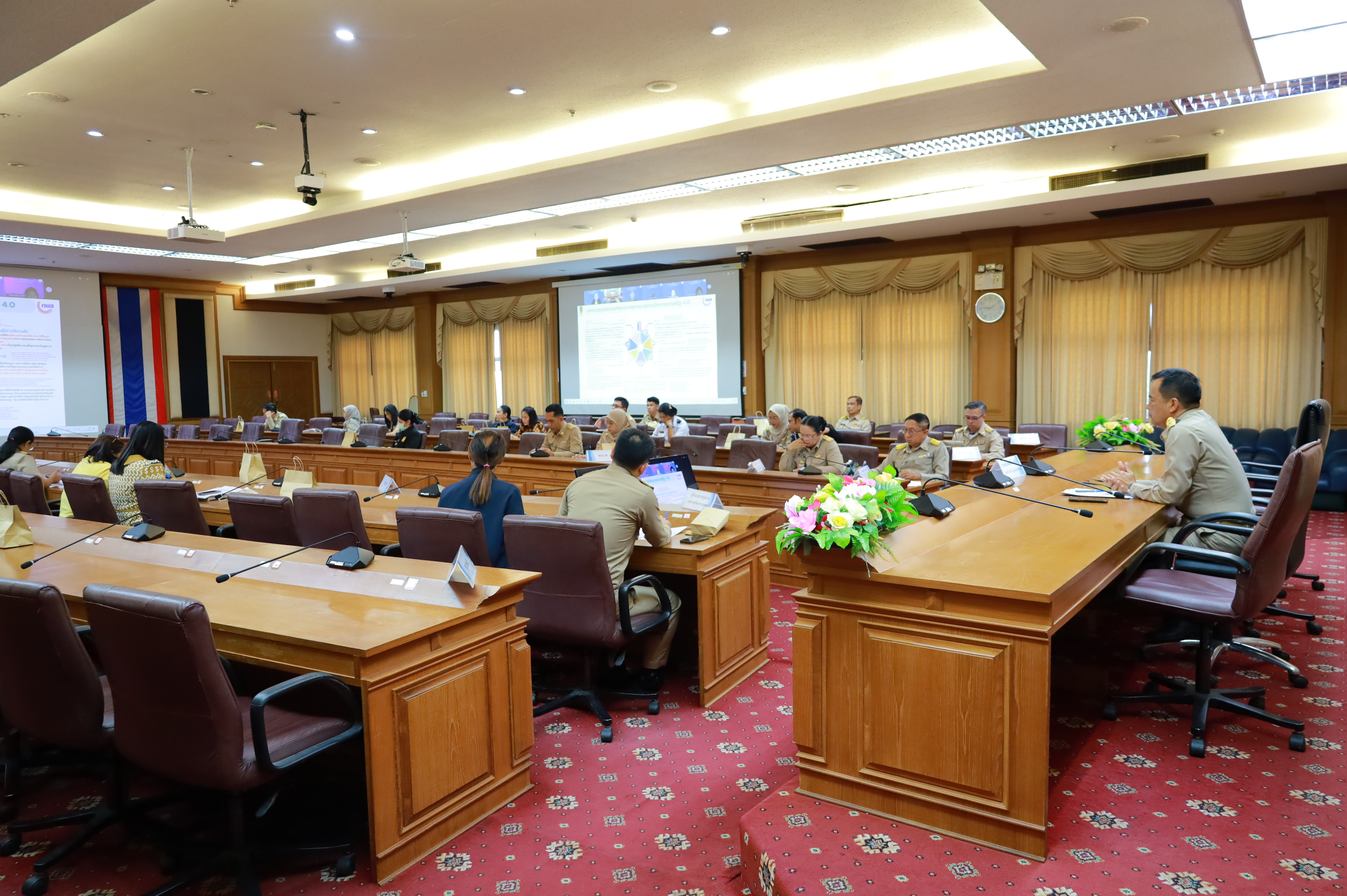 พช.ยะลา ร่วมประชุมเชิญปฏิบัติการจัดทำรายงานผลการดำเนินการพัฒนาองค์กร (Application Report) ในสมัครรางวัลเลิศรัฐ ประจำปี 2568