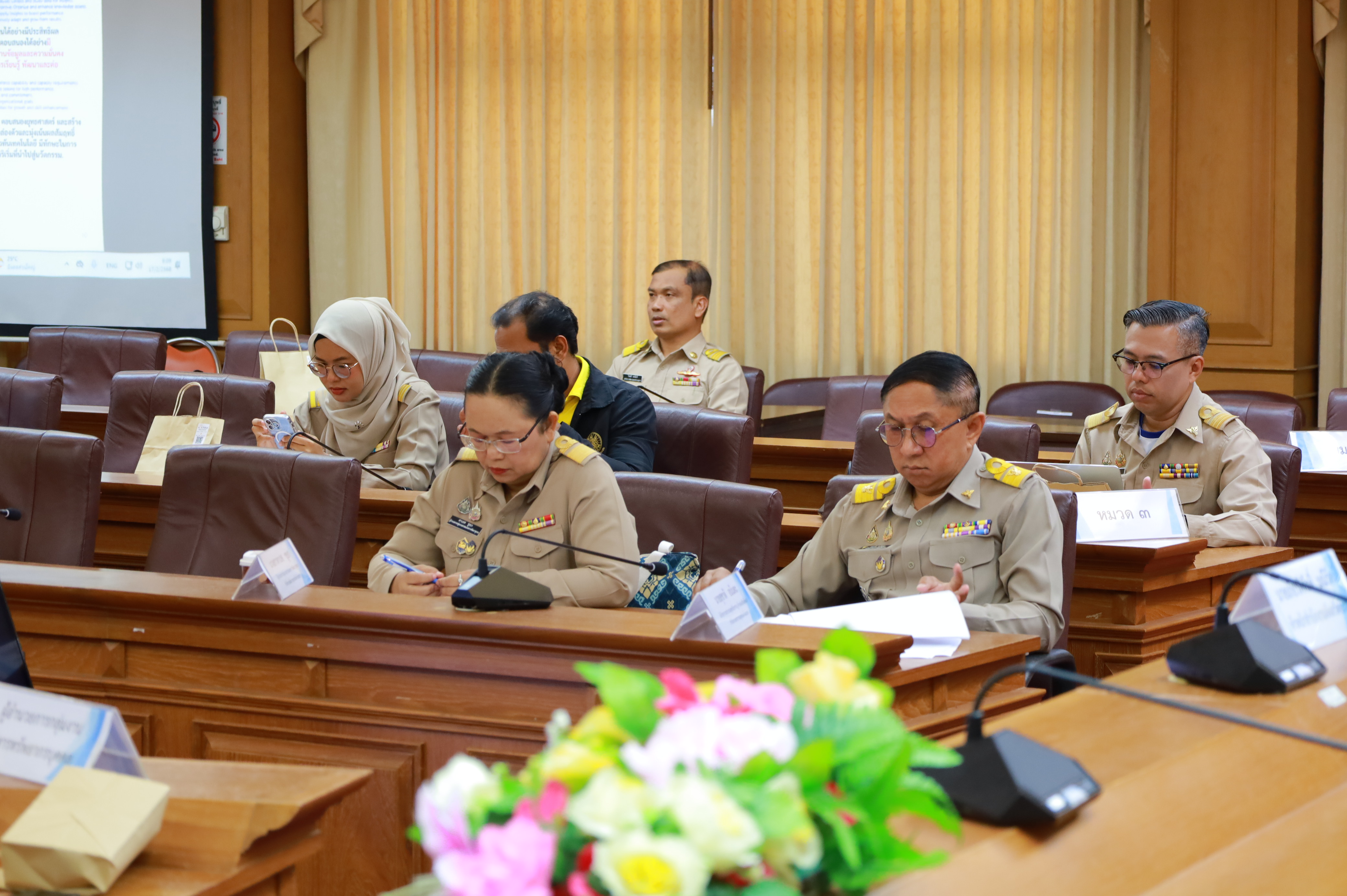 พช.ยะลา ร่วมประชุมเชิญปฏิบัติการจัดทำรายงานผลการดำเนินการพัฒนาองค์กร (Application Report) ในสมัครรางวัลเลิศรัฐ ประจำปี 2568