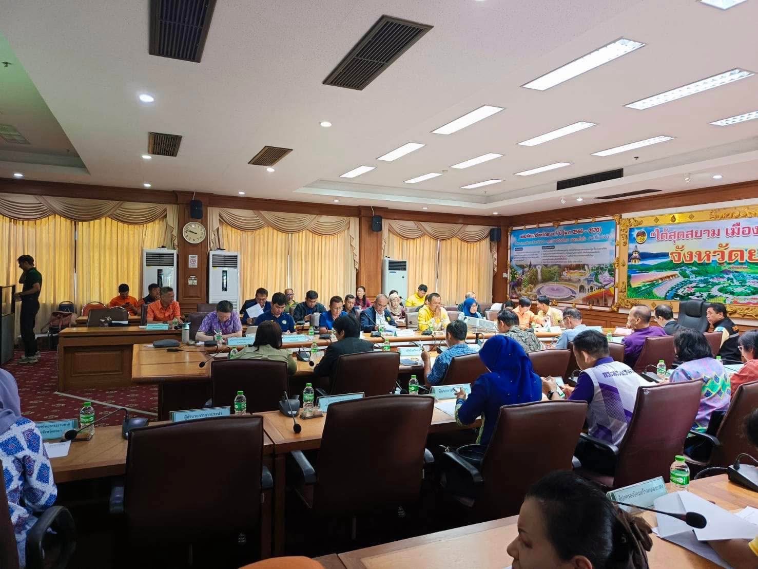 พช.ยะลา เข้าร่วมการประชุมคณะอนุกรรมการนโยบายที่ดินจังหวัดยะลา ครั้งที่ 1/2568
