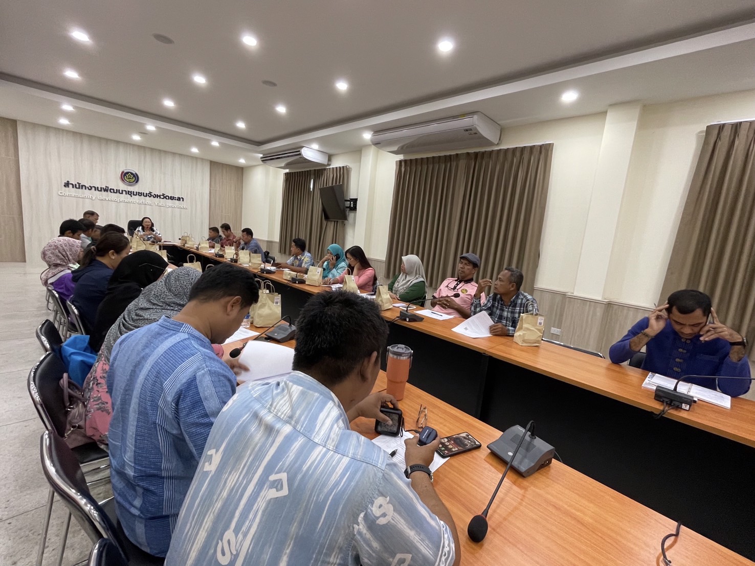 พช.ยะลา จัดประชุมคณะกรรมการเครือข่ายกลุ่มออมทรัพย์เพื่อการผลิตจังหวัดยะลาเเละเจ้าหน้าที่รับผิดชอบงานทุนชุมชนระดับอำเภอ 
