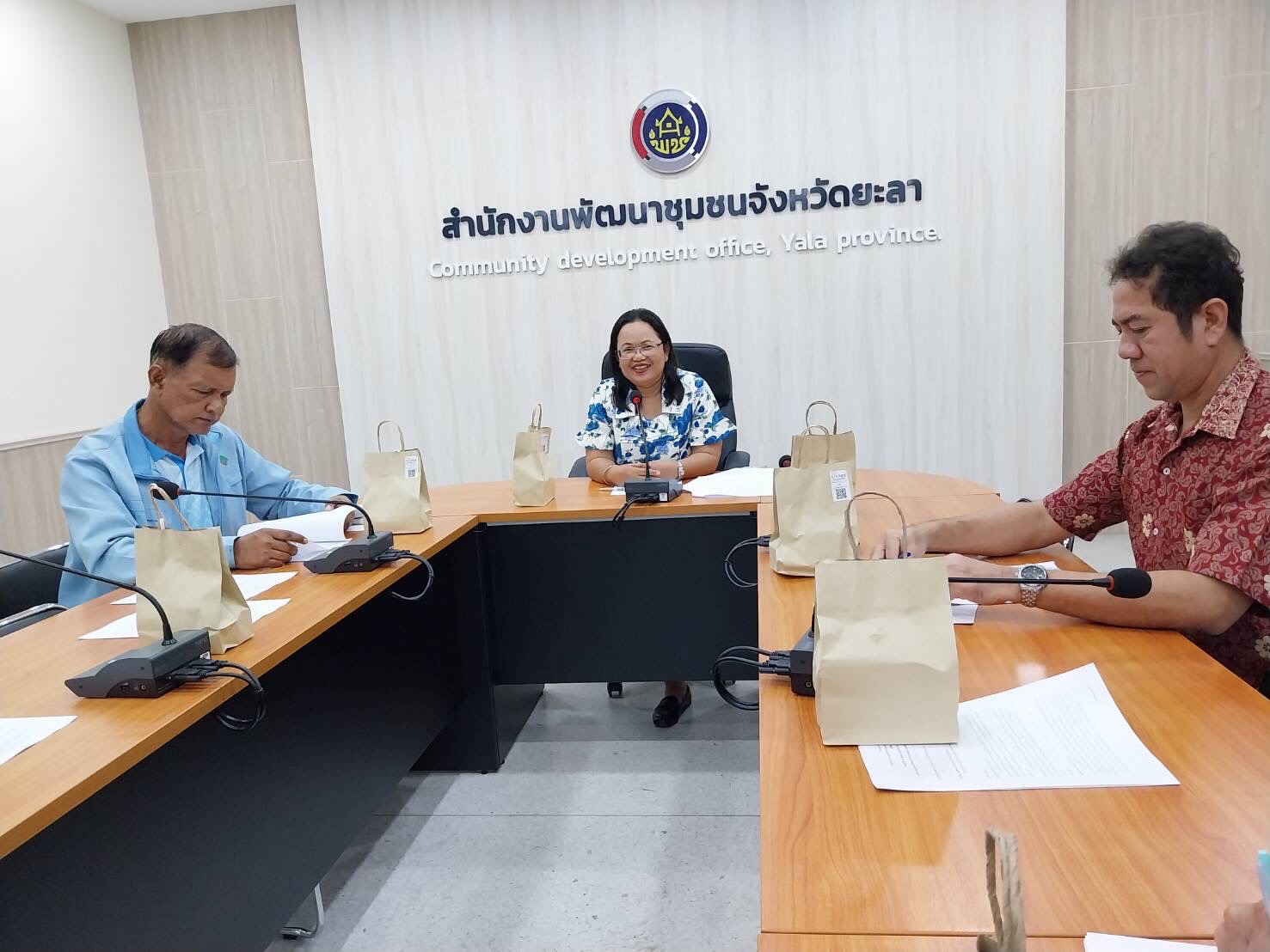พช.ยะลา จัดประชุมคณะกรรมการเครือข่ายกลุ่มออมทรัพย์เพื่อการผลิตจังหวัดยะลาเเละเจ้าหน้าที่รับผิดชอบงานทุนชุมชนระดับอำเภอ 