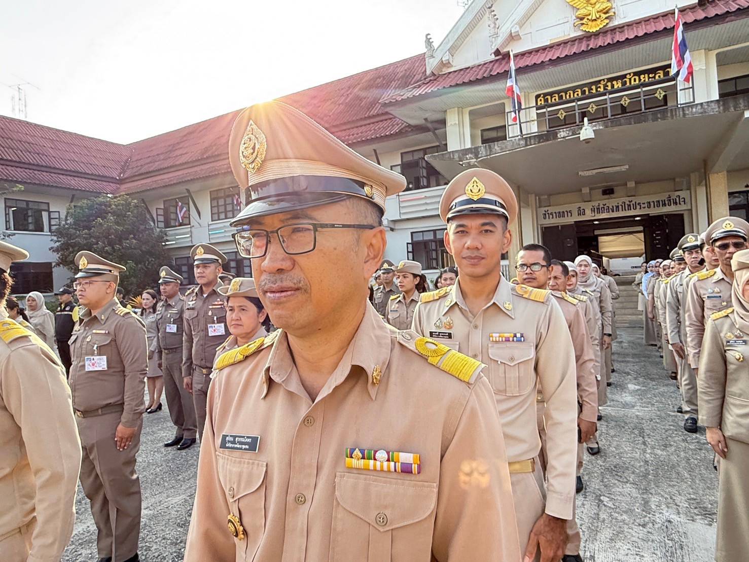 พช.ยะลา ร่วมกิจกรรมเข้าแถวเคารพธงชาติ และร่วมร้องเพลงชาติ