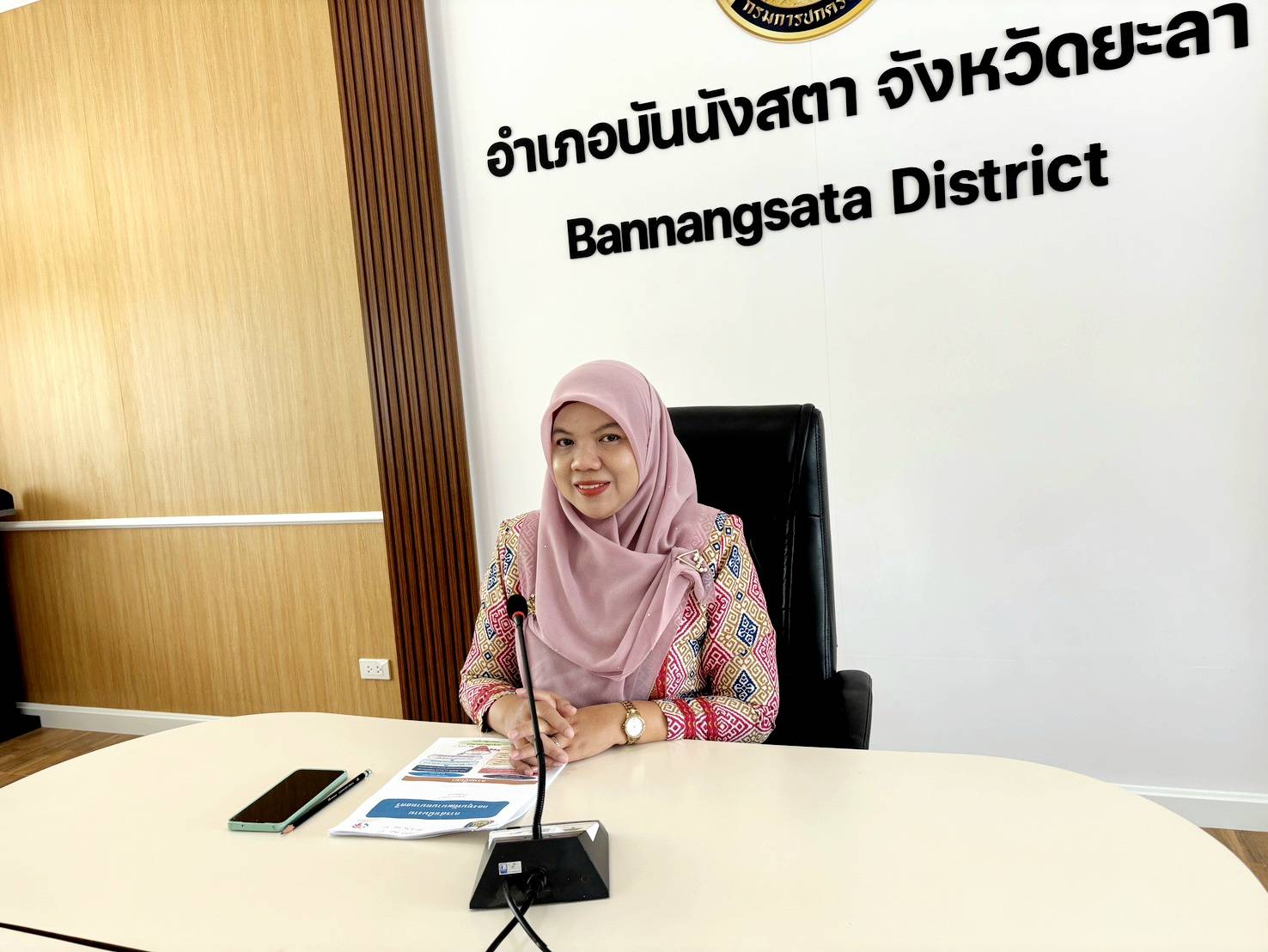 พช.ยะลา ร่วมเป็นวิทยากรให้ความรู้เกี่ยวกับแนวทางการขับเคลื่อนงานกองทุนพัฒนาบทบาทสตรี การบริหารจัดการหนี้ กฏหมายที่เกี่ยวข้อง และมาตรการต่างๆที่ช่วยเหลือ บรรเทาความเดือดร้อนให้แก่สมาชิกกองทุนพัฒนาบทบาทสตรีอำเภอบันนังสตา