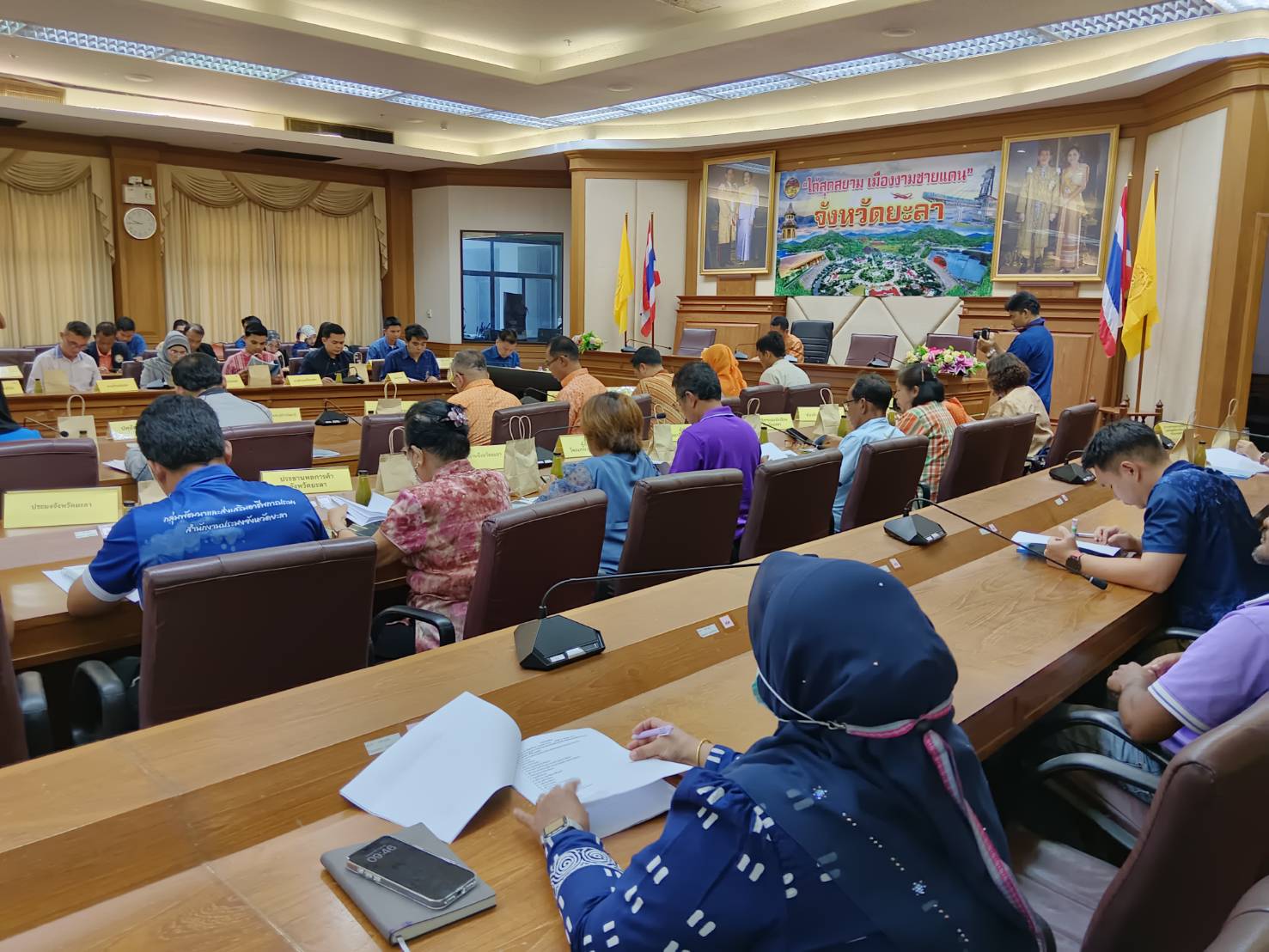พช.ยะลา ร่วมประชุมคณะอนุกรรมการประสานงานโครงการพัฒนาของสถาบันส่งเสริมและพัฒนากิจกรรมปิดทองหลังพระ สืบสานแนวพระราชดำริ ประจำจังหวัดยะลา ครั้งที่ 1/2568