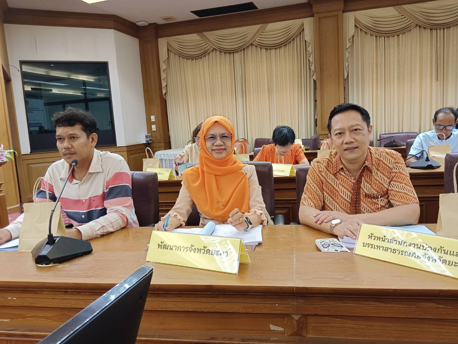 พช.ยะลา ร่วมประชุมคณะอนุกรรมการประสานงานโครงการพัฒนาของสถาบันส่งเสริมและพัฒนากิจกรรมปิดทองหลังพระ สืบสานแนวพระราชดำริ ประจำจังหวัดยะลา ครั้งที่ 1/2568