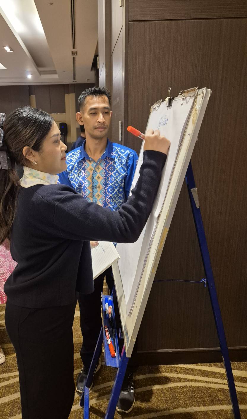 พข.ยะลา ร่วมโครงการ ประชุมเชิงปฏิบัติการพัฒนาศักยภาพเครือข่ายกลุ่มอาชีพ และผู้ผลิตผู้ประกอบการ หนึ่งตำบล หนึ่งผลิตภัณฑ์ ระดับประเทศ ประจำปีงบประมาณ พ.ศ. 2568