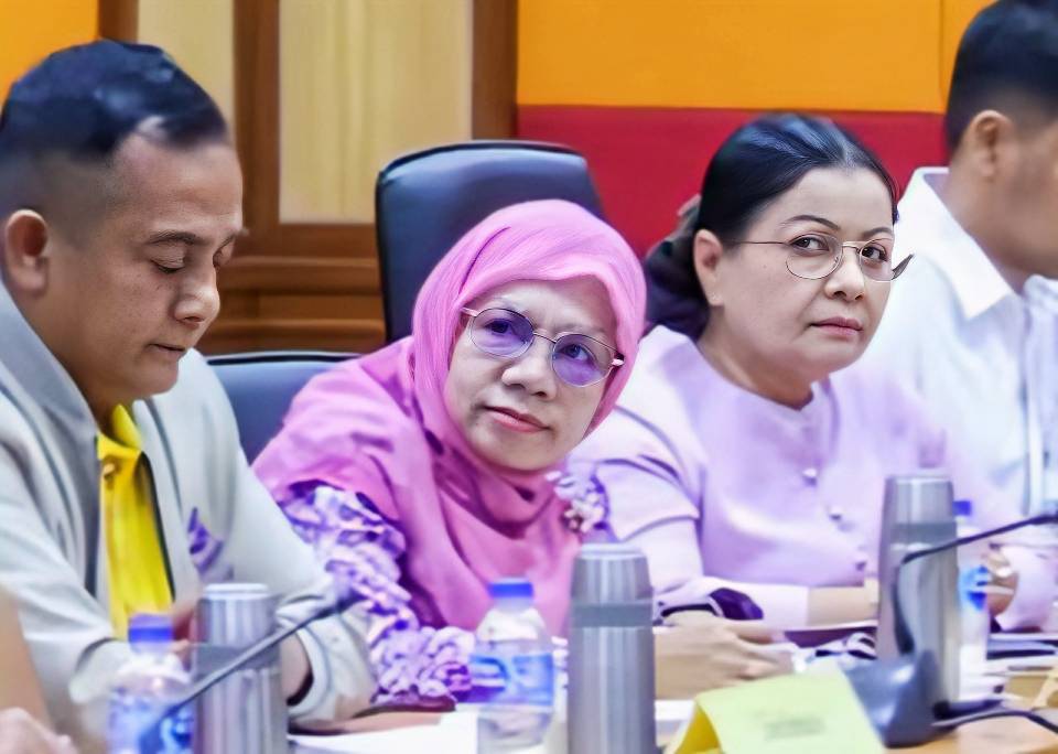พช.ยะลา ร่วมประชุมเตรียมการสัมมนากระบวนการจัดทำแผนร่วม ตามแผนงานบูรณาการแก้ไขปัญหา จชต. (ADM)ระหว่างแผนบูรณาการขับเคลื่อนการแก้ปัญหาจังหวัดชายแดนภาคใต้ กับแผนงานพัฒนาจังหวัดและกลุ่มจังหวัดแบบบูรณาการ(ONE PLAN)