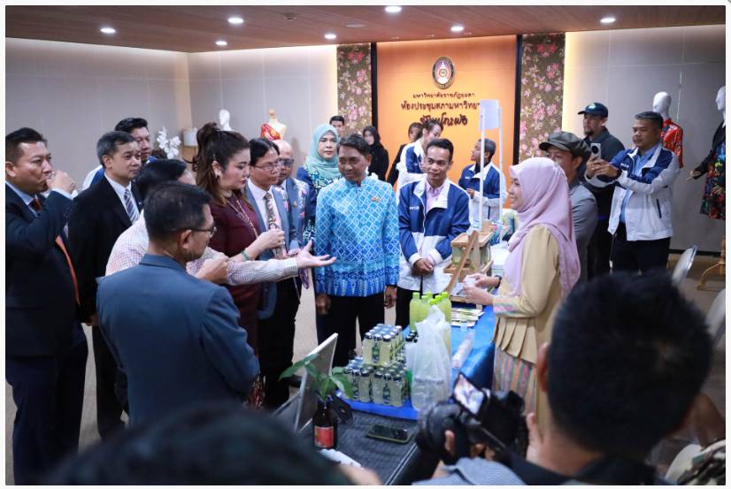 พช.ยะลา ร่วมพิธีลงนามบันทึกความเข้าใจ (MoU) การจัดตั้ง “สถาบันยกระดับผู้ประกอบการในจังหวัดชายแดนภาคใต้”