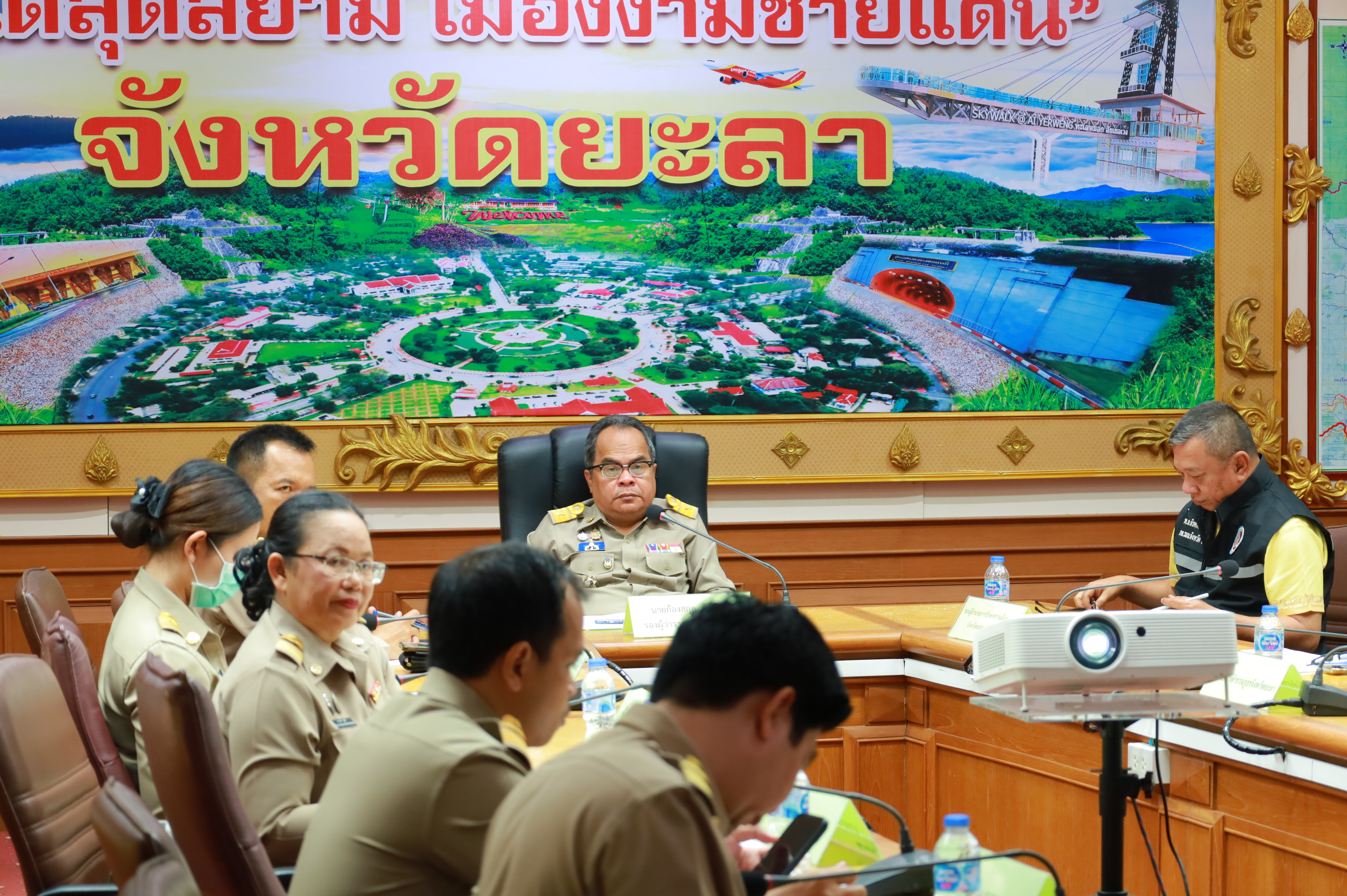 พช.ยะลา ร่วมการประชุมประเมินผลและติดตามสภานการณ์ความไม่สงบในพื้นที่จังหวัดชายแดนภาคใต้