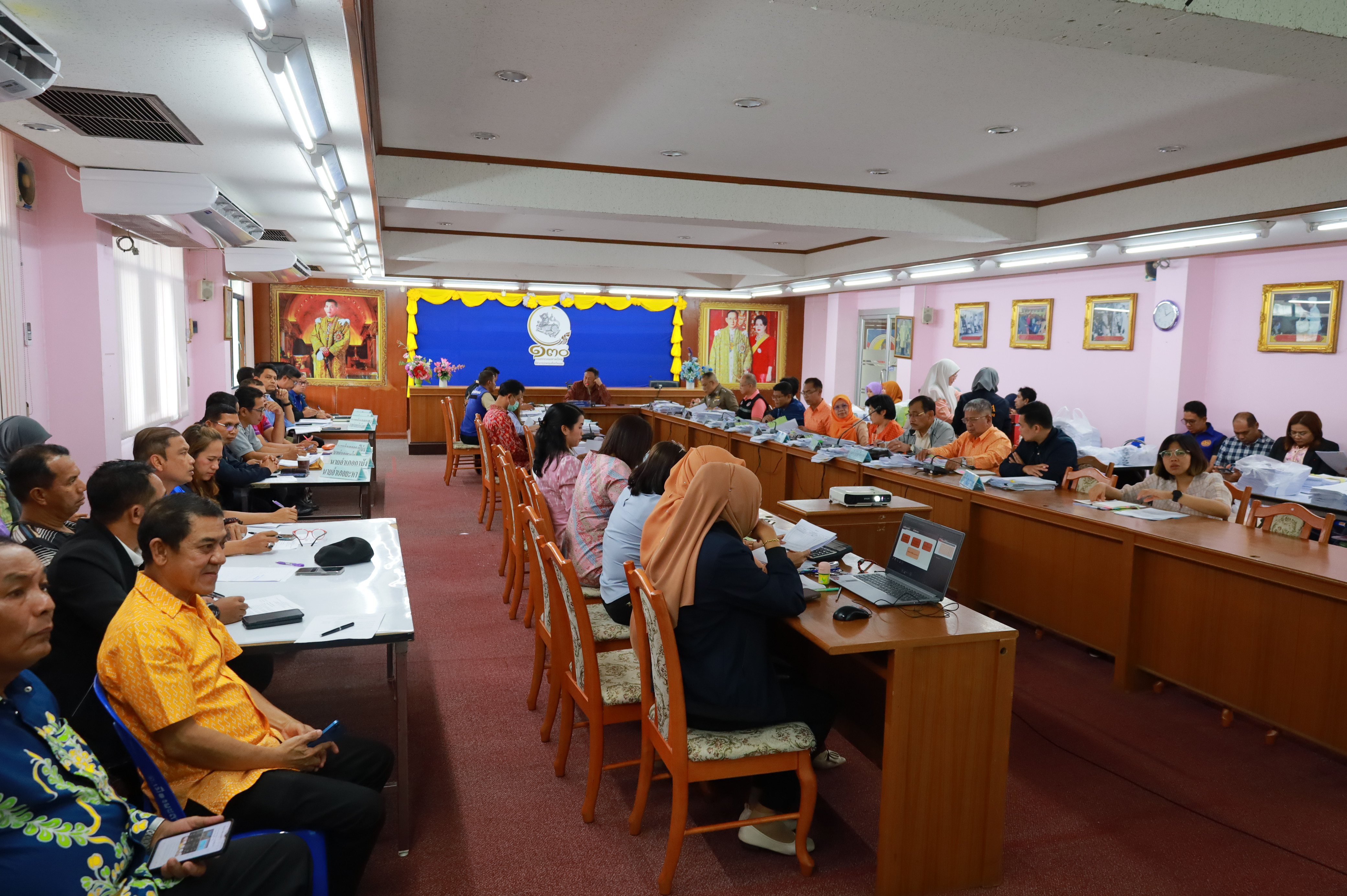 พช.ยะลา ร่วมประชุมคณะกรรมการกลั่นกรองโครงการภายใต้กิจกรรมตำบลมั่นตง มั่งคั่ง ยั่งยืน ในจังหวัดชายแดนใต้