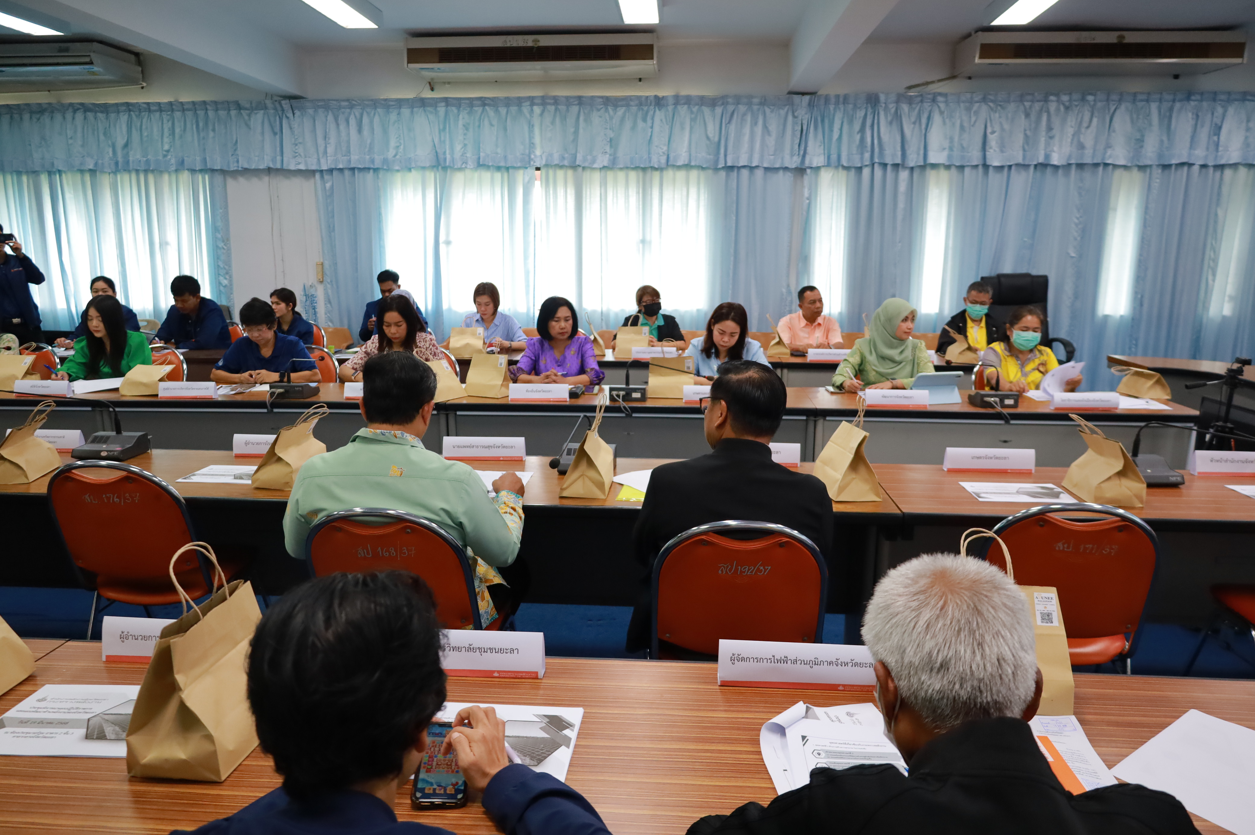 พช.ยะลา  ร่วมประชุมพิจารณาแผนปฏิบัติราชการและแผนพัฒนาด้านพลังงานของจังหวัดยะลา 