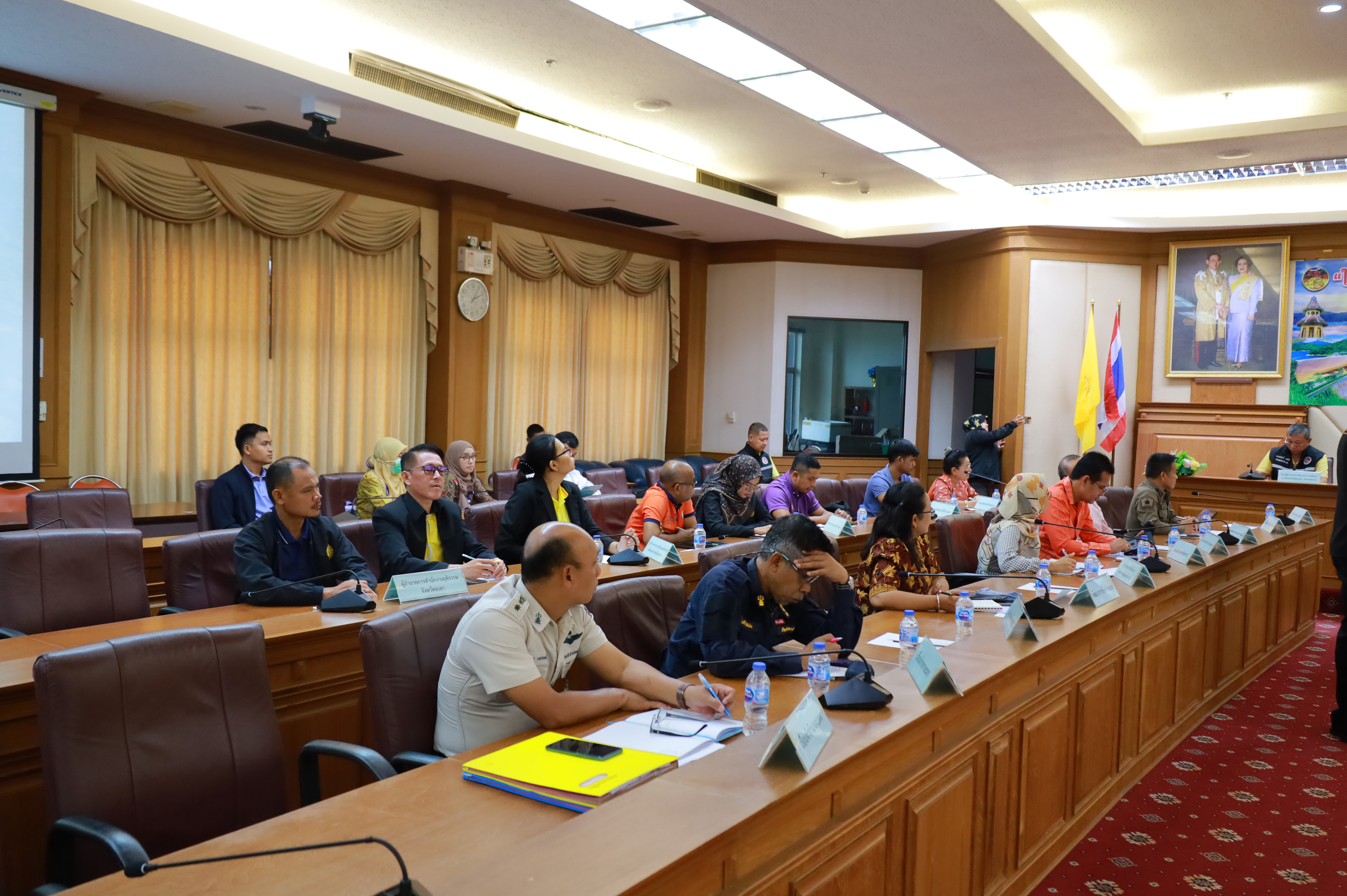 พช.ยะลา ร่วมประชุมคณะกรรมการศูนย์อำนวยการป้องกันและปราบปรามยาเสพติดจังหวัดยะลาครั้งที่ 4/2568