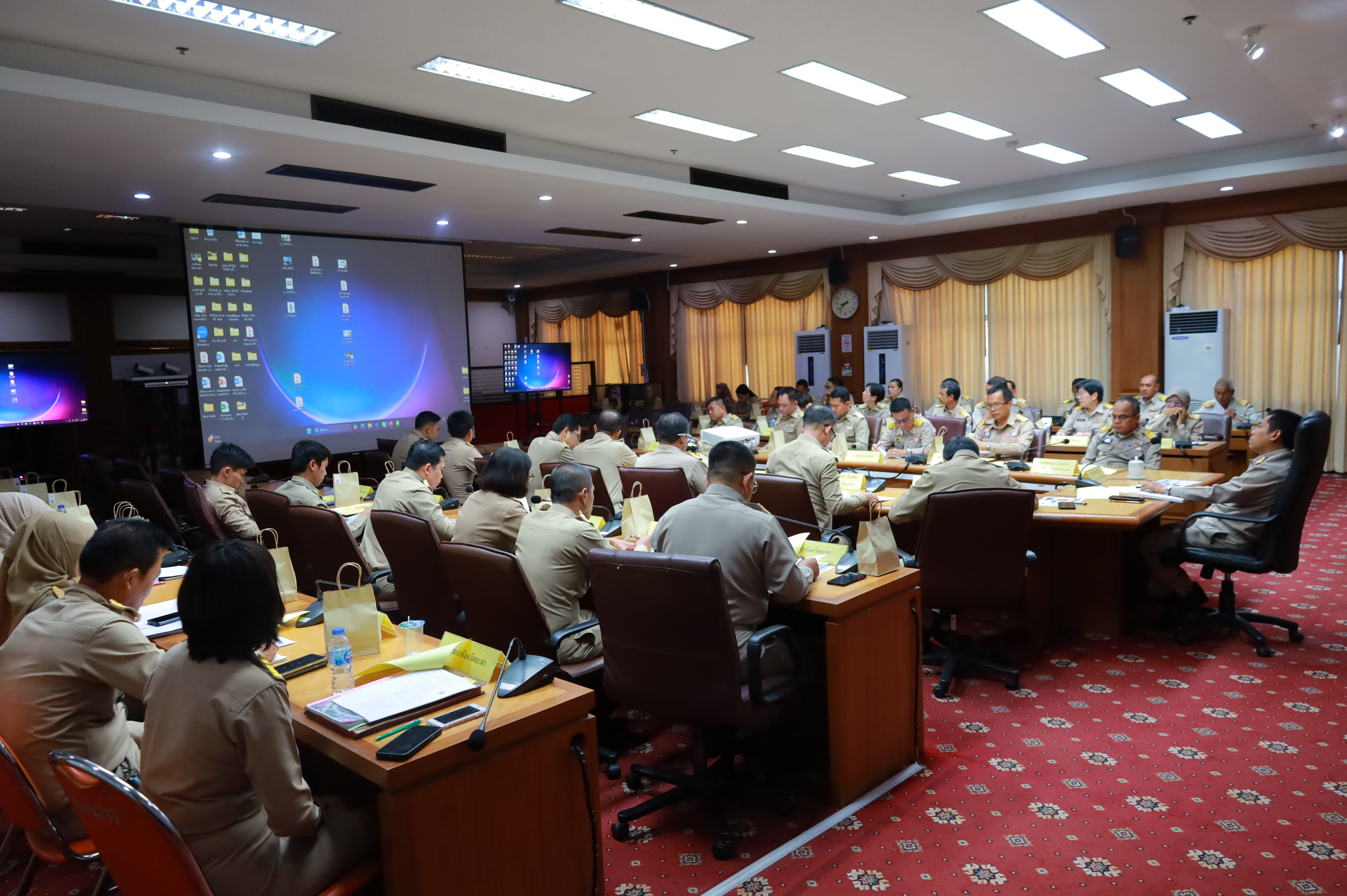 พช.ยะลา ร่วมประชุมหัวหน้าส่วนราชการ รัฐวิสาหกิจ สังกัดกระทรวงมหาดไทย 