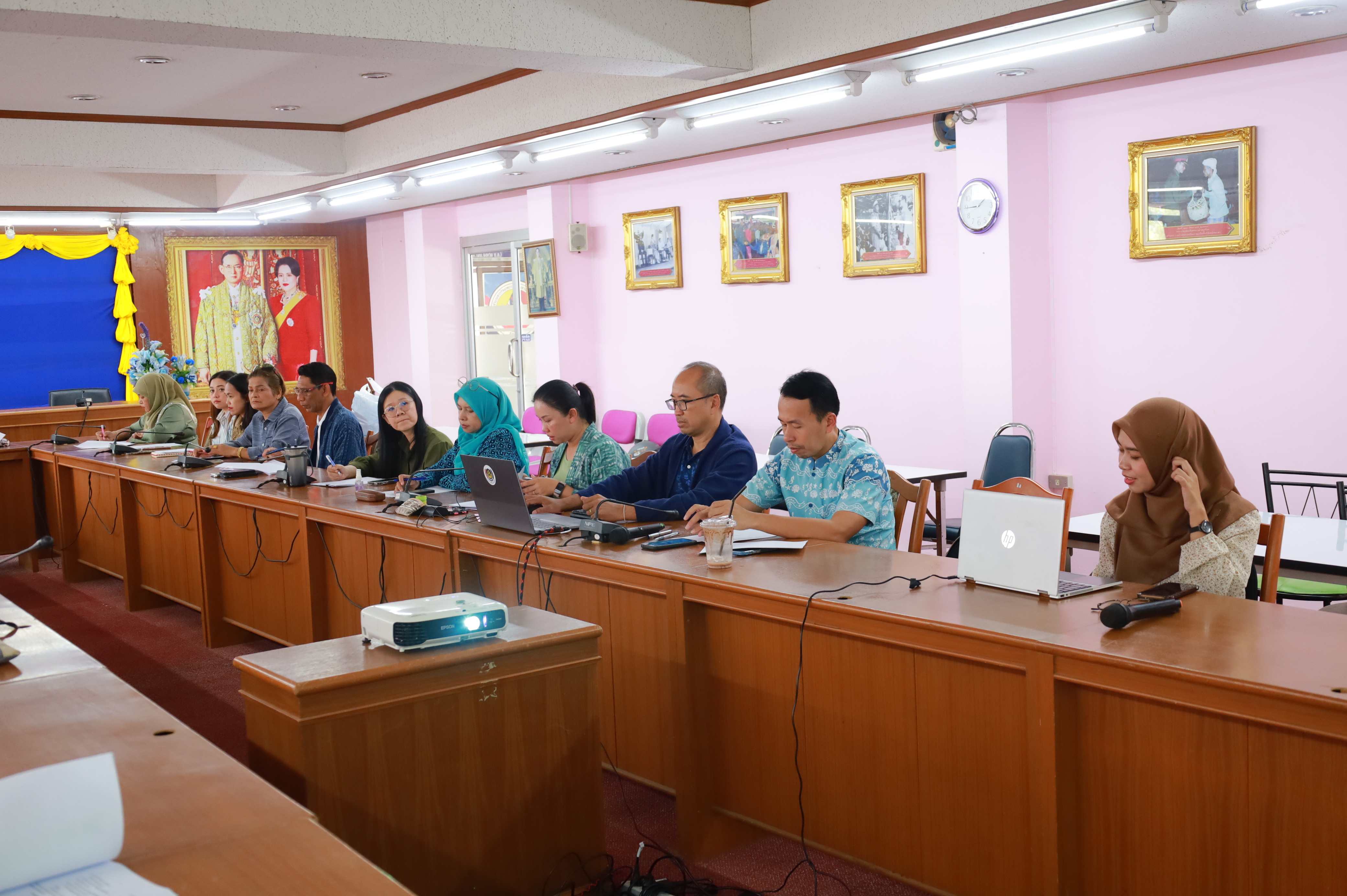 พช.ยะลา จัดประชุมเตรียมการจัดงาน “มหกรรมรวมพลัง สร้างสรรค์ สตรีศรียะลา” เนื่องในวันสตรีสากล ประจำปี 2568