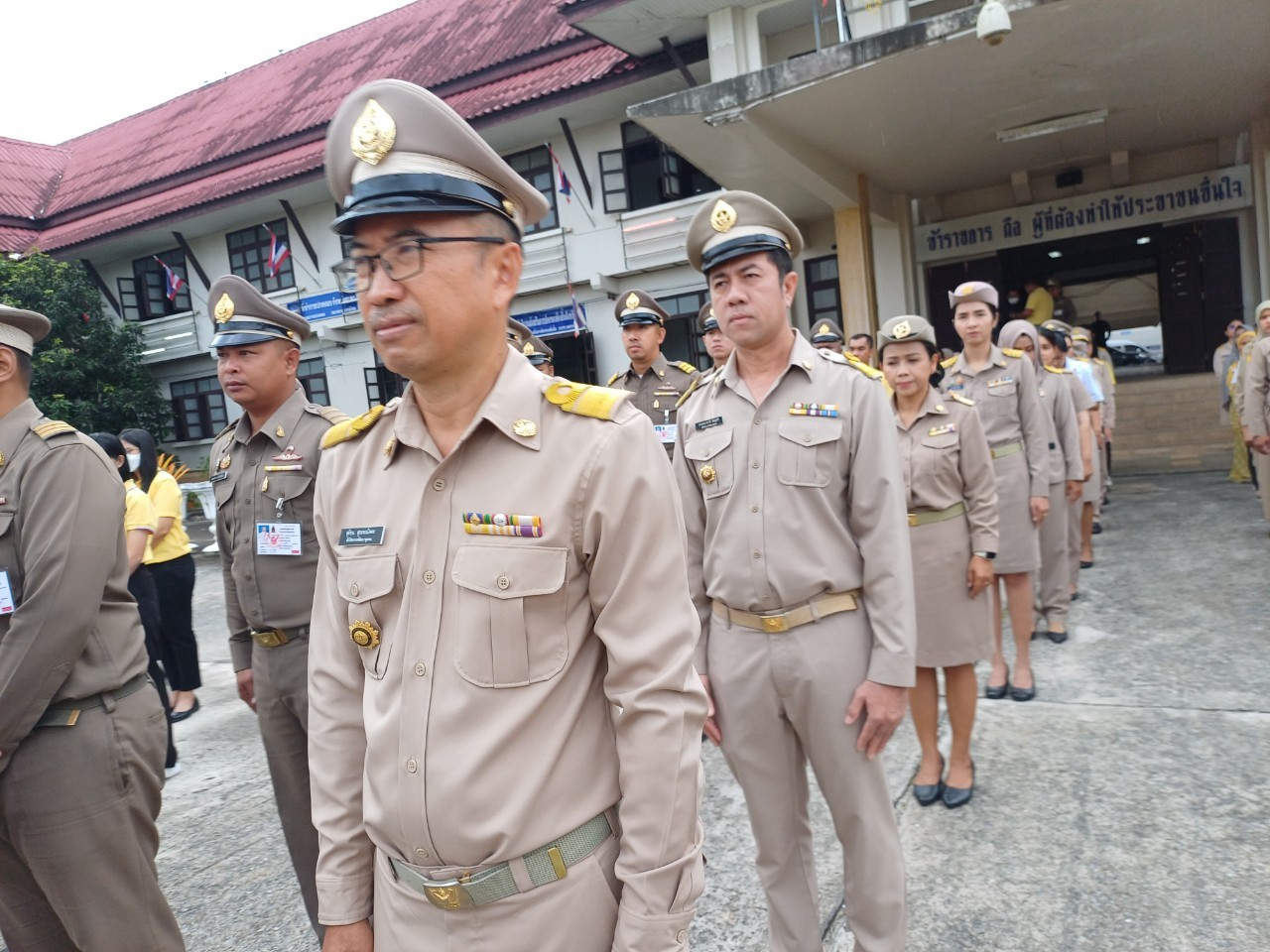 พช.ยะลา ร่วมกิจกรรมเข้าแถวเคารพธงชาติ และร่วมร้องเพลงชาติ