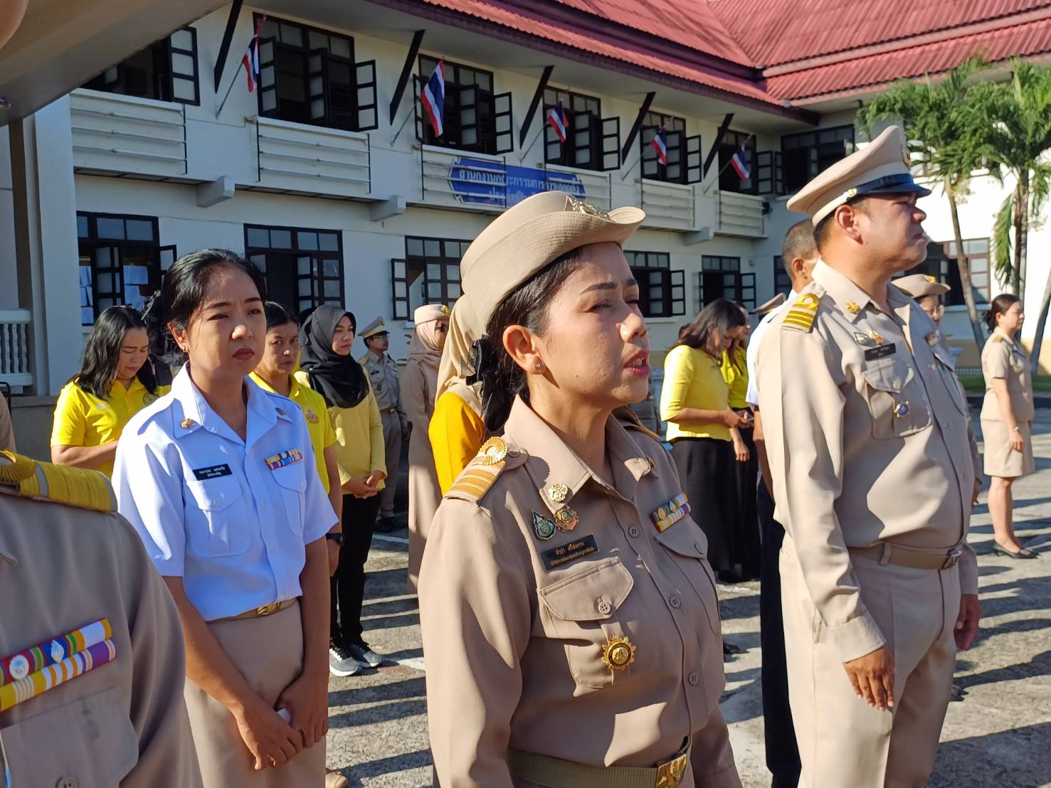 พช.ยะลา ร่วมกิจกรรมเข้าแถวเคารพธงชาติ และร่วมร้องเพลงชาติ
