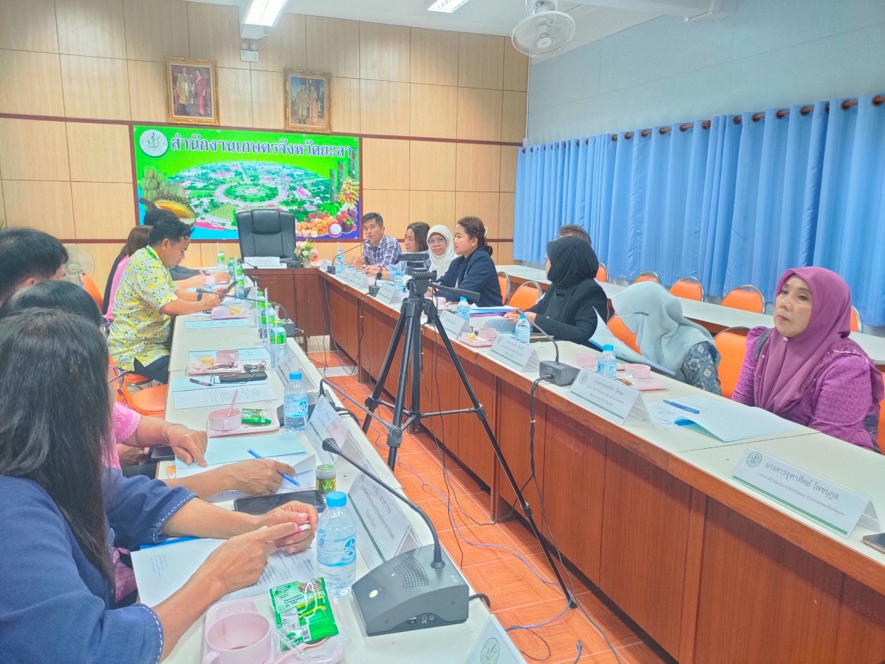 พช.ยะลา ร่วมประชุมคณะกรรมการส่งเสริมวิสาหกิจชุมชนจังหวัดยะลา ครั้งที่ 1/2568