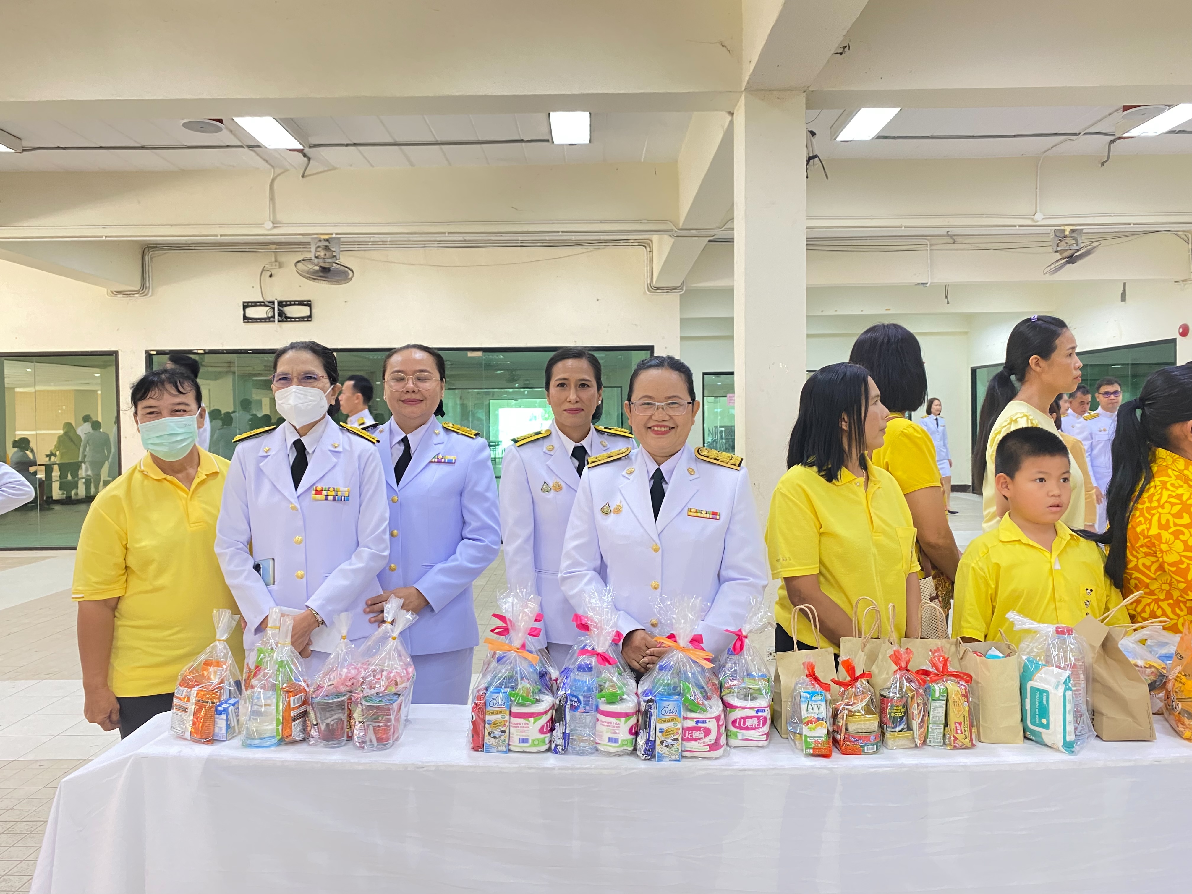 พช.ยะลา ร่วมพิธีวันที่ระลึก “พระบาทสมเด็จพระพุทธยอดฟ้าจุฬาโลกมหาราช และวันที่ระลึกมหาจักรีบรมราชวงศ์” ประจำปี 2568