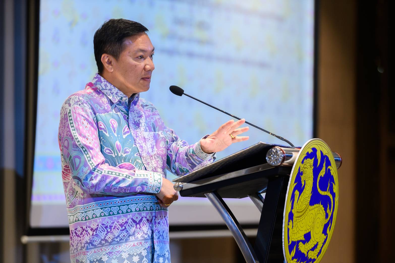 พช.ยะลา ร่วมกิจกรรมเปิดอบรม Coaching ผ้าลายพระราชทาน “ลายสิริราชพัสตราภรณ์” และงานหัตถกรรม ประจำปี 2568 จุดดำเนินการที่ 3 ภาคใต้